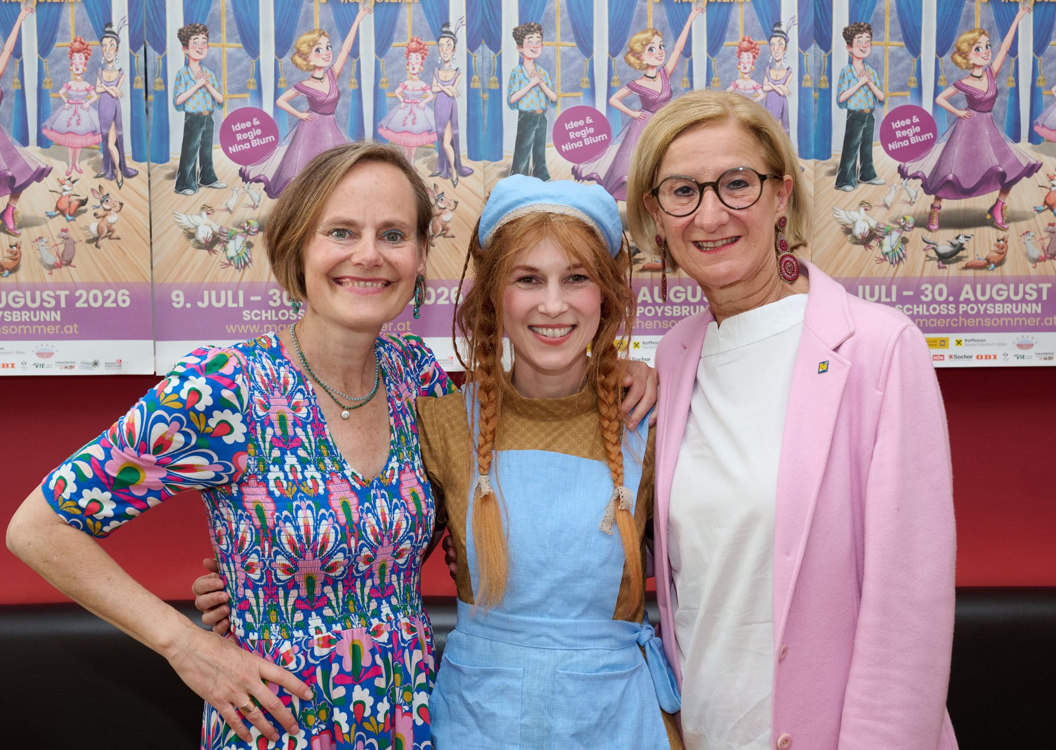 Märchensommer-Intendantin Nina Blum, Aschenputtel Patrizia Leitsoni und Landeshauptfrau Johanna Mikl-Leitner