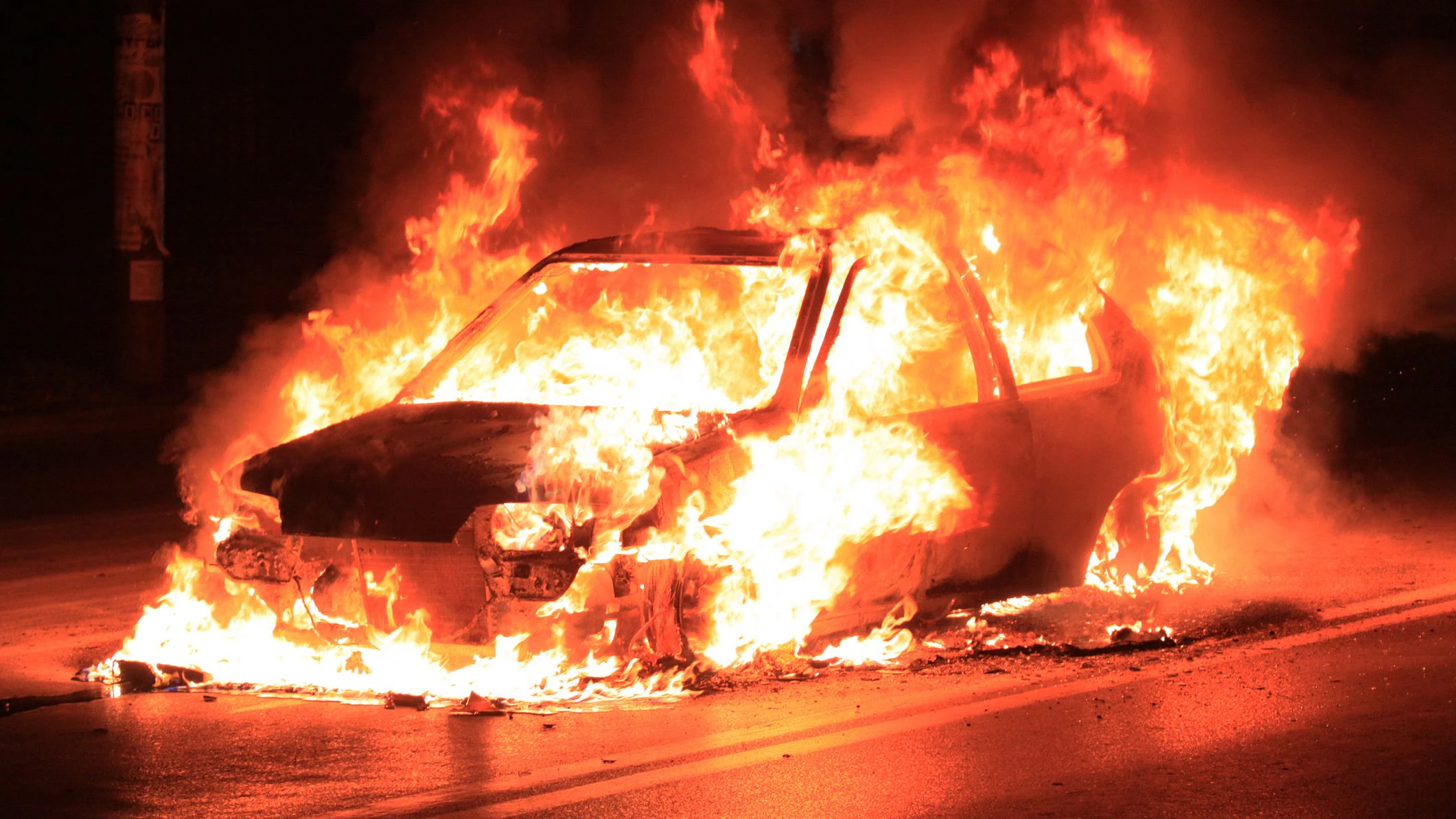 Das Fahrzeug stand in Vollbrand.