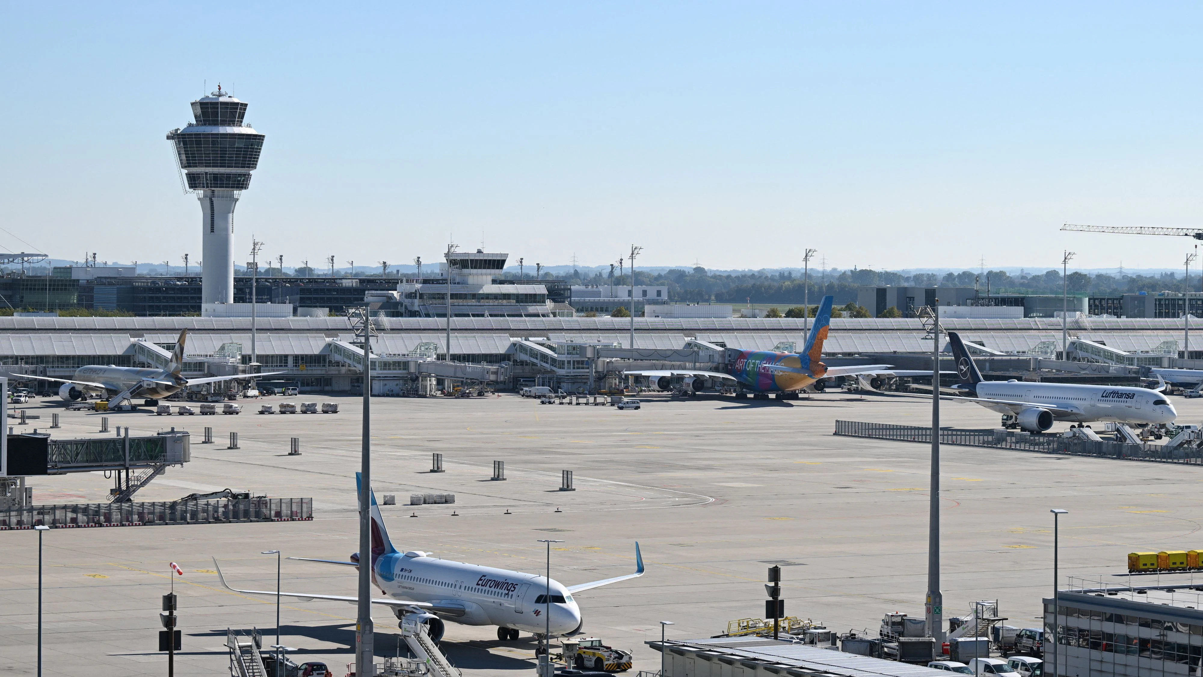 Heute.at - Kaputter Keilriemen legt Flughafen München lahm