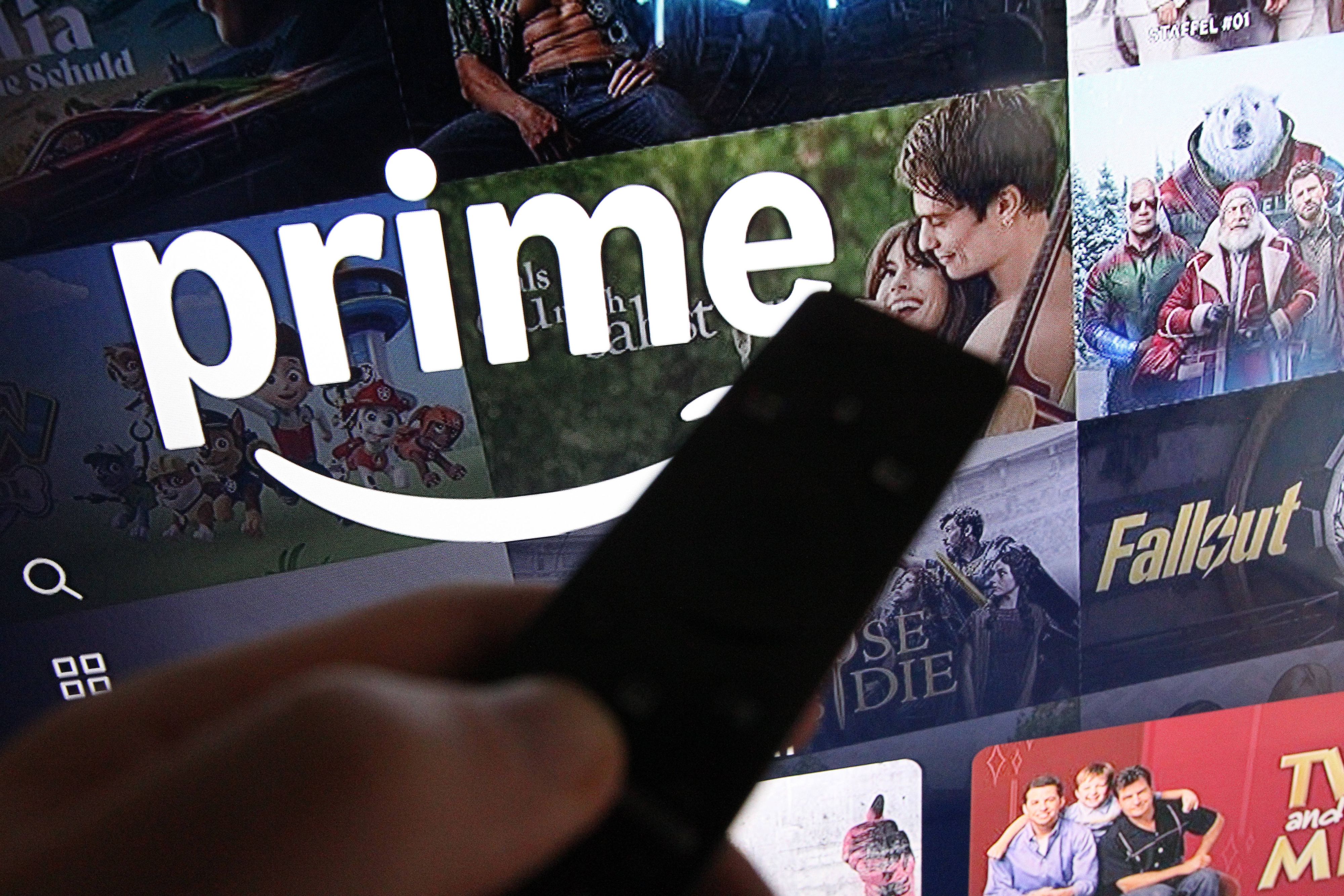 Auf einem Fernsehgerät wurde die Onlinevideothek Amazon Prime Video aufgerufen. Schnelsen Hamburg *** The online video store Amazon Prime Video was called up on a television Schnelsen Hamburg