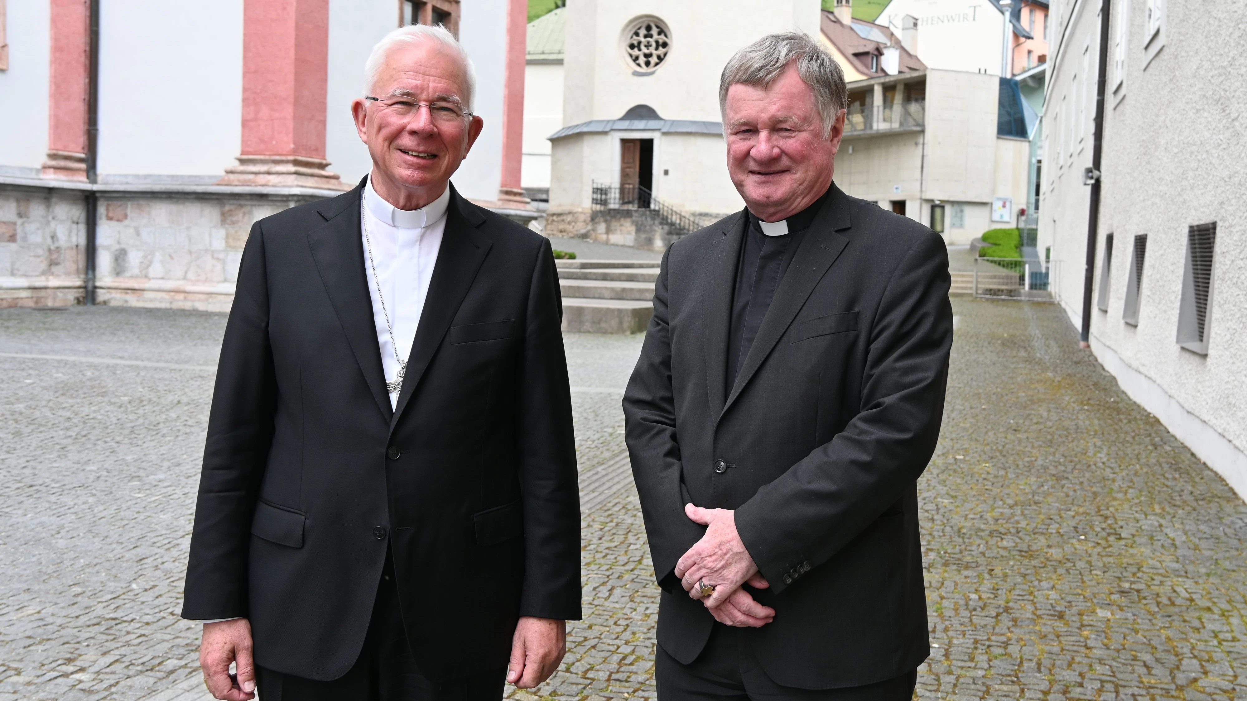 Erzbischof Franz Lackner wurde erneut zum Vorsitzenden gewählt, wie auch Bischof Manfred Scheuer zum Vize-Vorsitzenden.