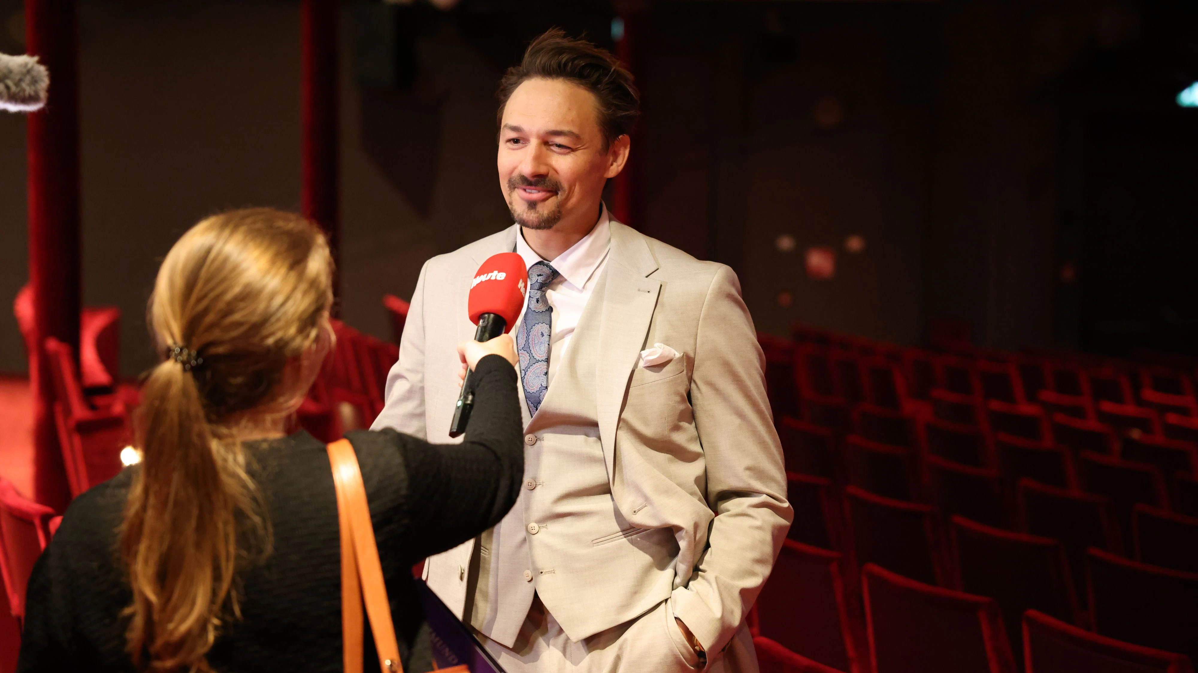 Dominik Hees sprach mit <em>"Heute"</em> über seine schwerste Zeit – und neue Hoffnung.