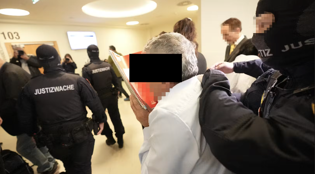 Der Foltergeneral muss sich vor Gericht verantworten.