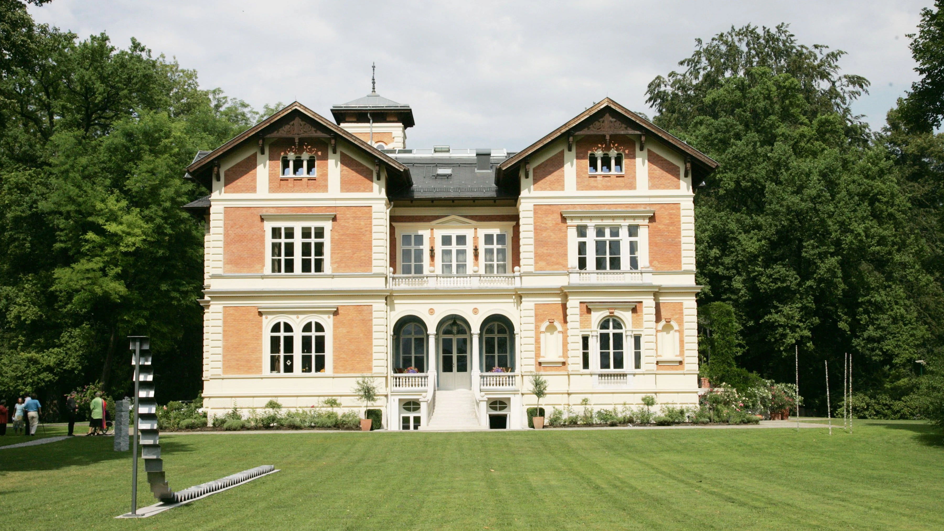 Schloss Hellbrunn in Salzburg ist verkauft.