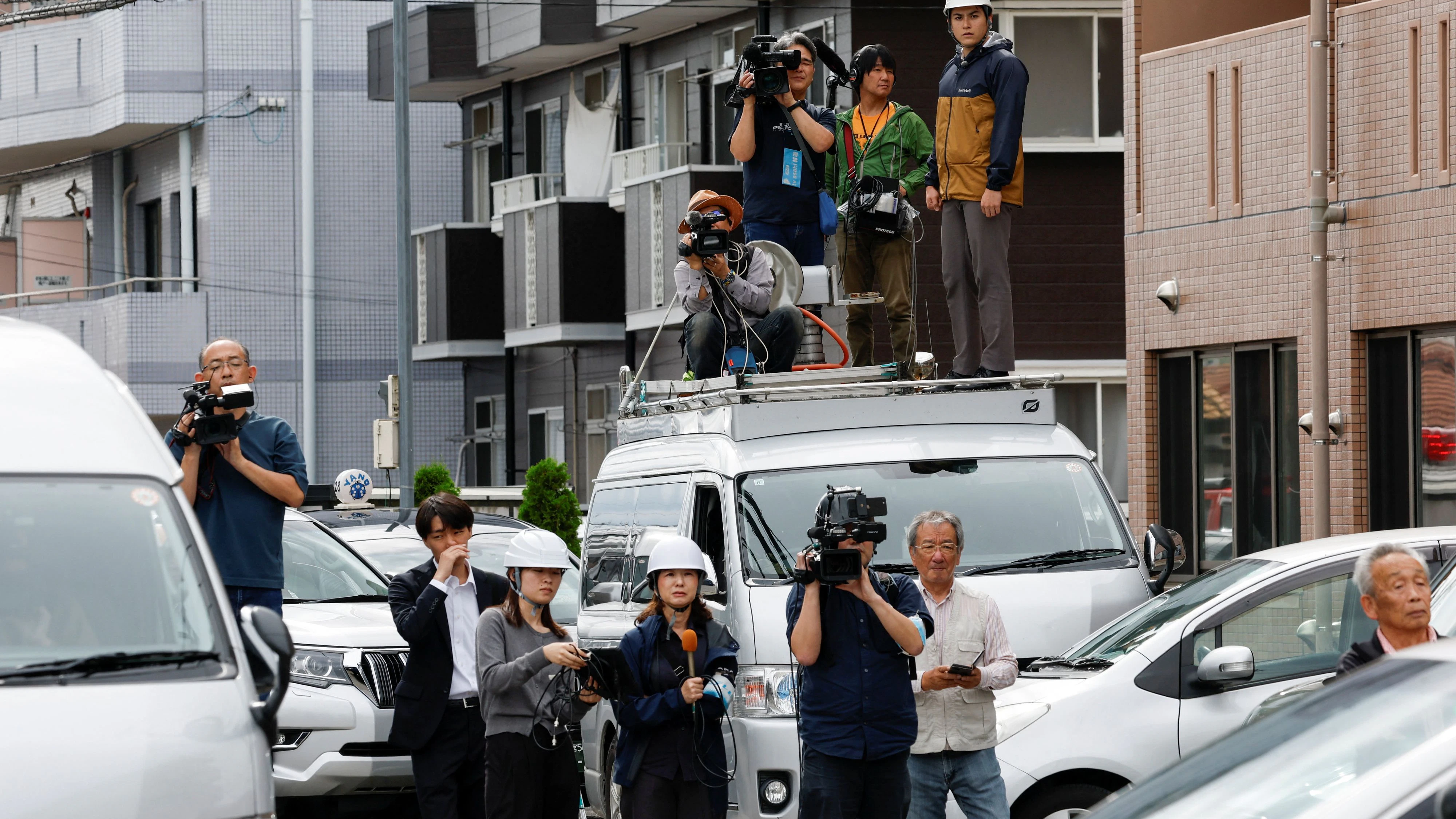 Es handelt sich um die erste dokumentierte Bärensichtung in <a rel="nofollow" href="https://www.heute.at/nachrichten/welt">Utsunomiya</a>, das etwa 100 Kilometer nördlich von Tokio liegt.