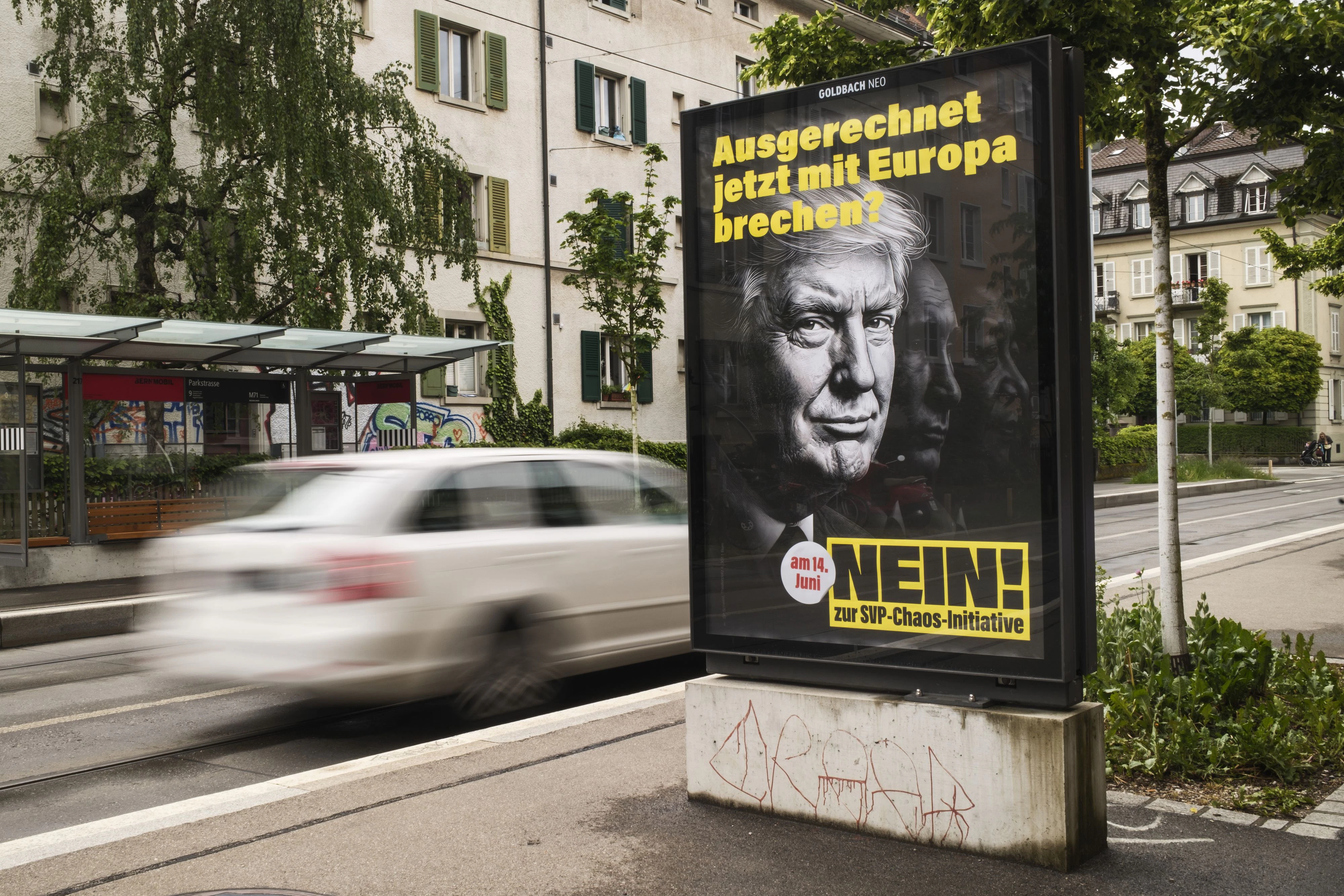 Ein Plakat gegen die "Nachhaltigkeitsinitiative": Das Thema spaltet die gesamte Schweiz
