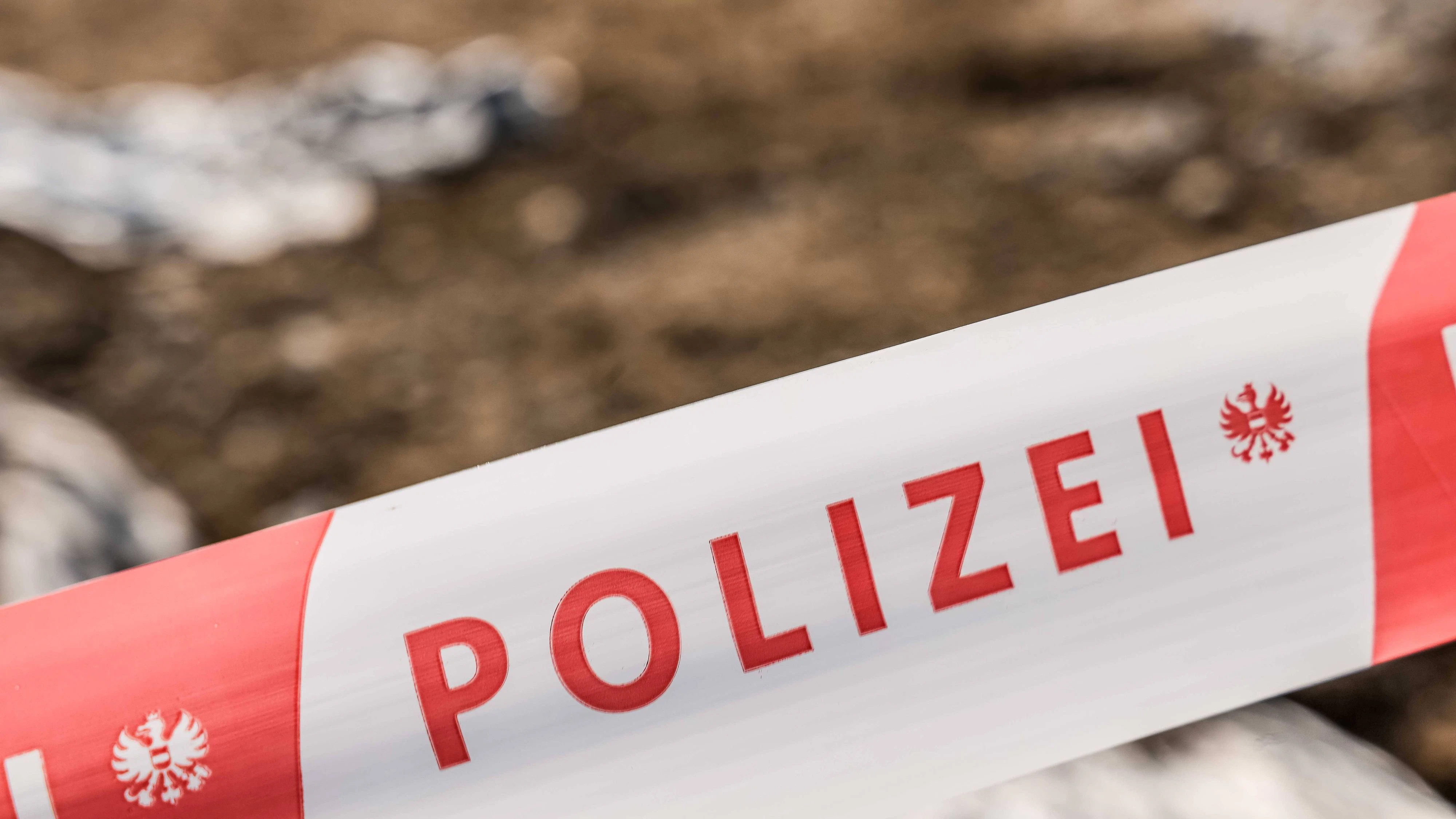 Heute.at - Leiche gefunden! Polizei-Großeinsatz in Klagenfurt