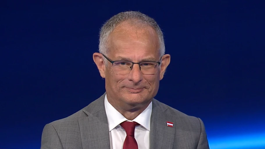 Finanzminister Markus Marterbauer (SPÖ) am späten Mittwochabend in der ORF-"ZIB2".