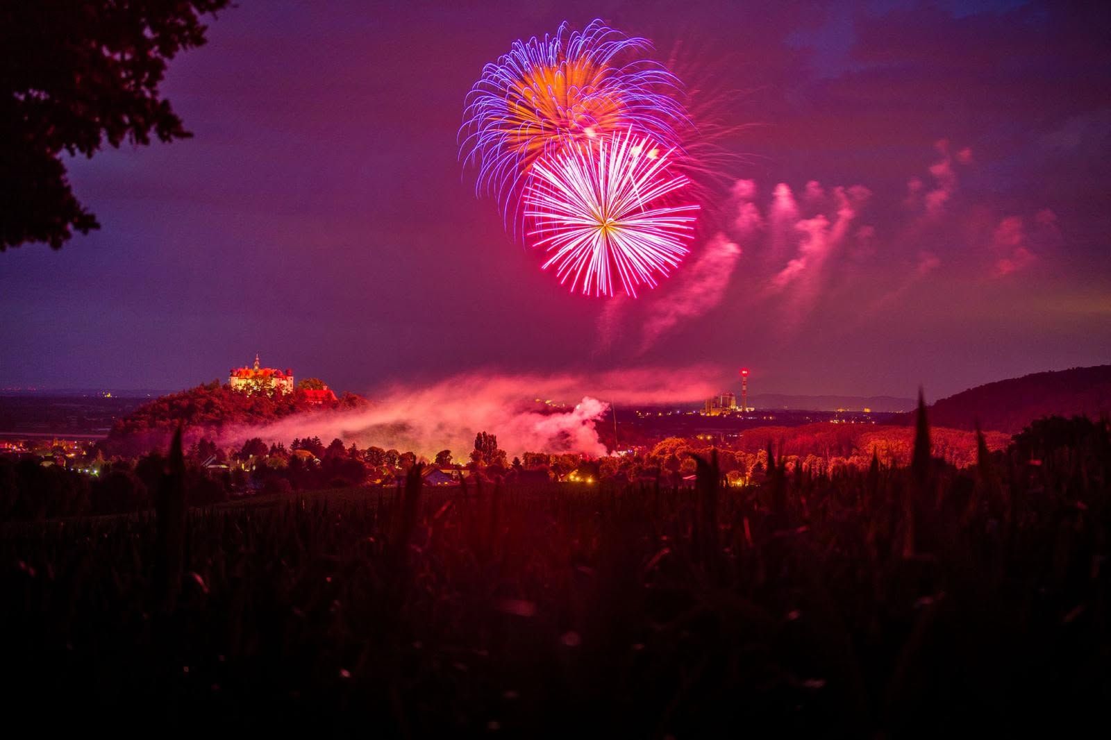 Heute.at - Sommerfeeling, Live-Musik und Feuerwerk
