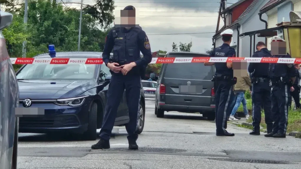 Heute.at - Mann (64) lag tot in Garage – Verdächtiger gefasst