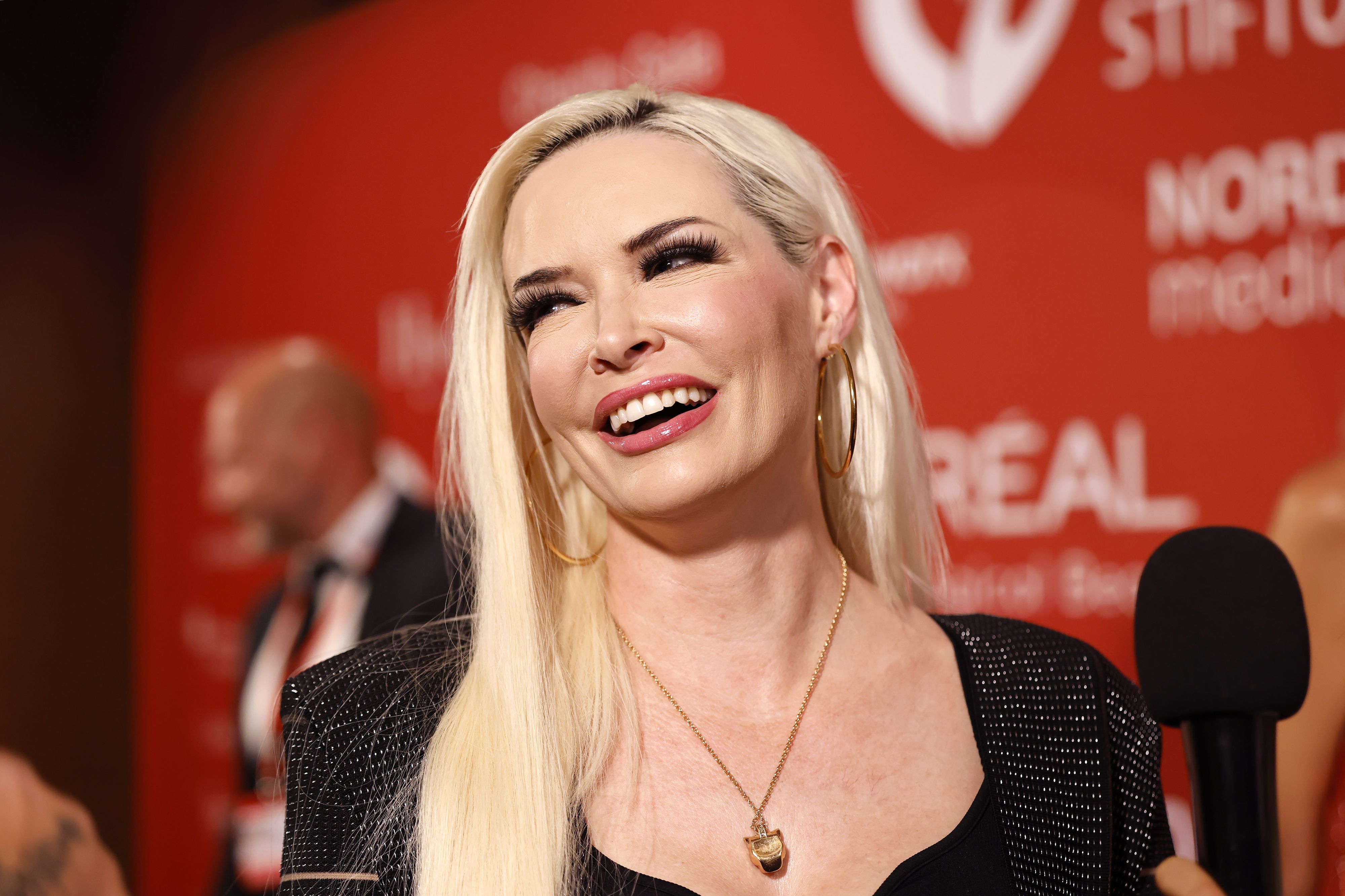 Neben einer Haartransplantation will sich Daniela Katzenberger auch einer Zehen-Operation unterziehen.