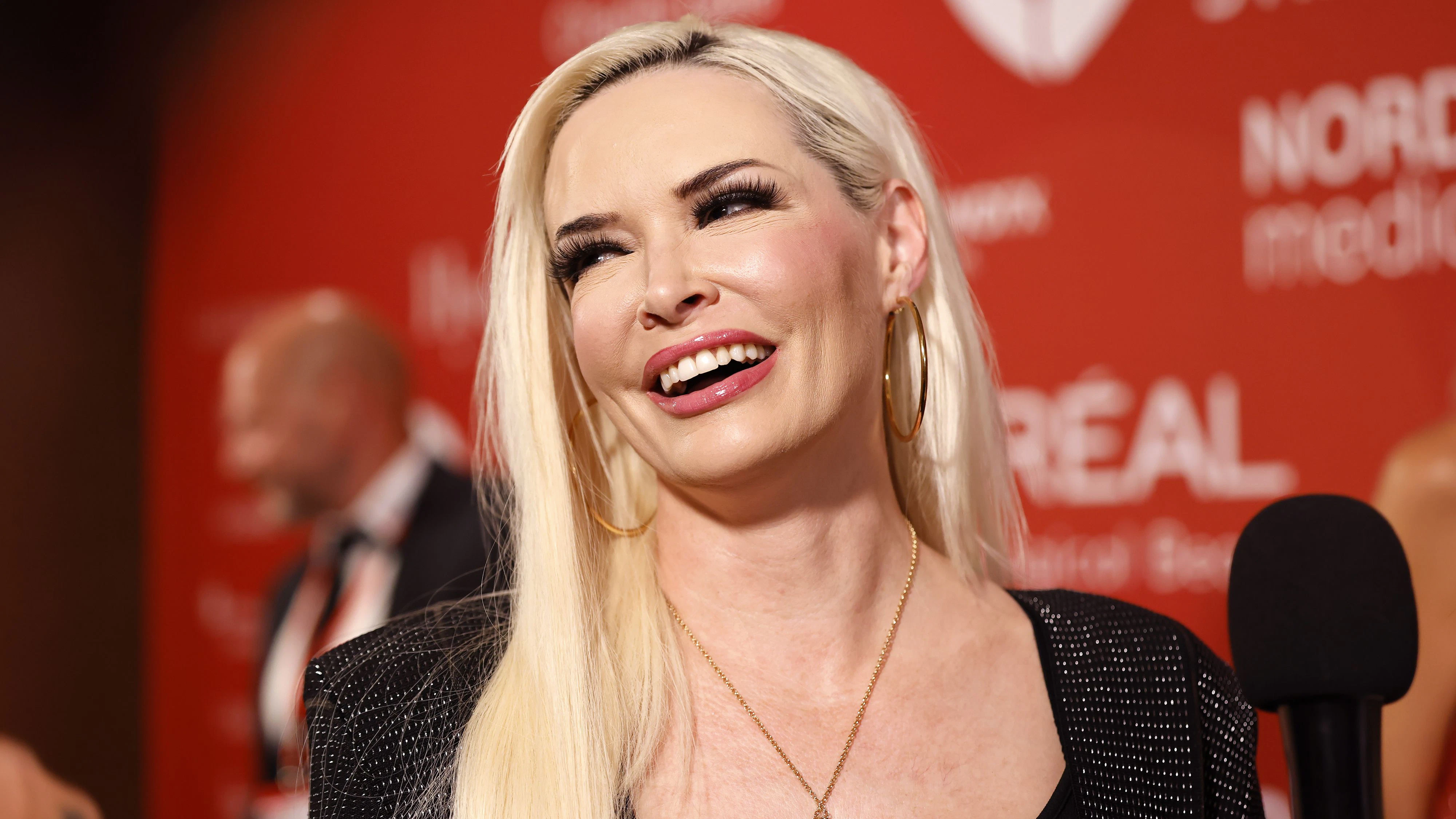 Neben einer Haartransplantation will sich Daniela Katzenberger auch einer Zehen-Operation unterziehen.