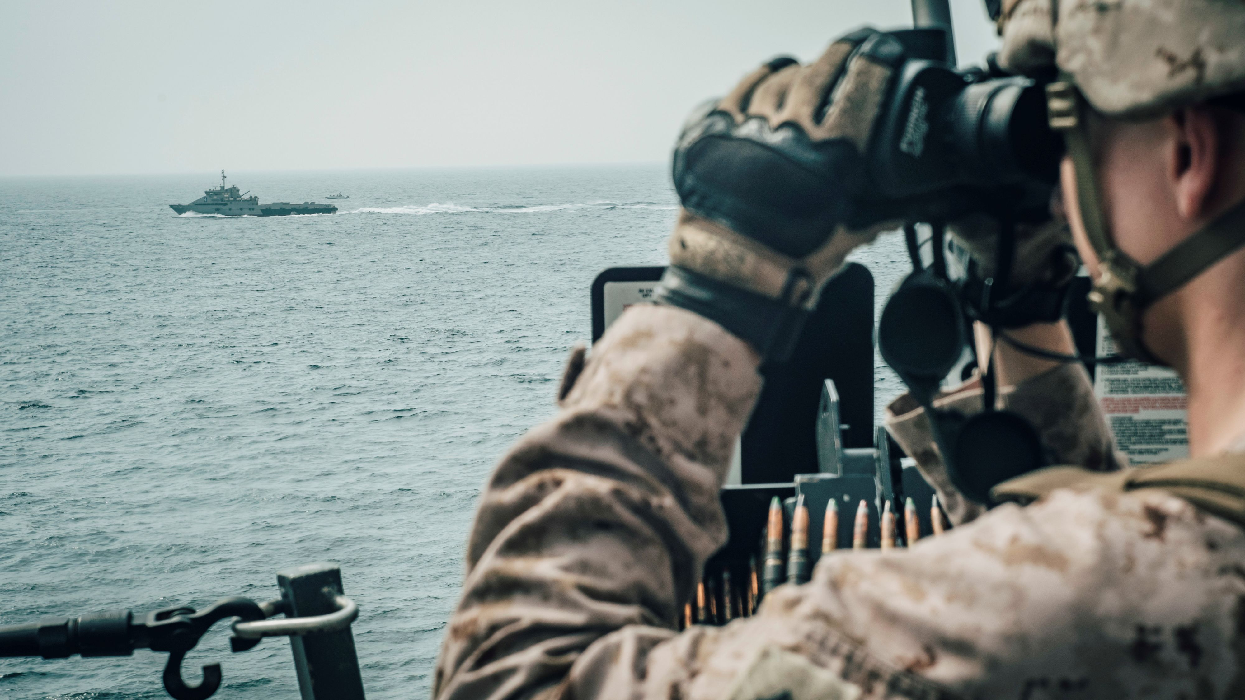 Heute.at - Drei indische Seeleute nach US-Angriff vermisst