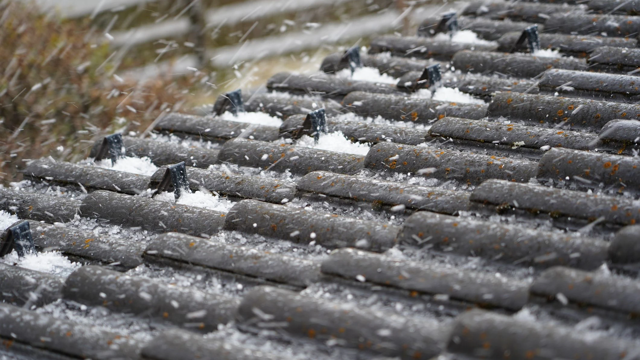 Heute.at - Starkregen, Hagel – Unwetter peitschen durch Österreich