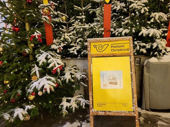 Der 65-jährige fälschte laut Polizei Briefmarken.