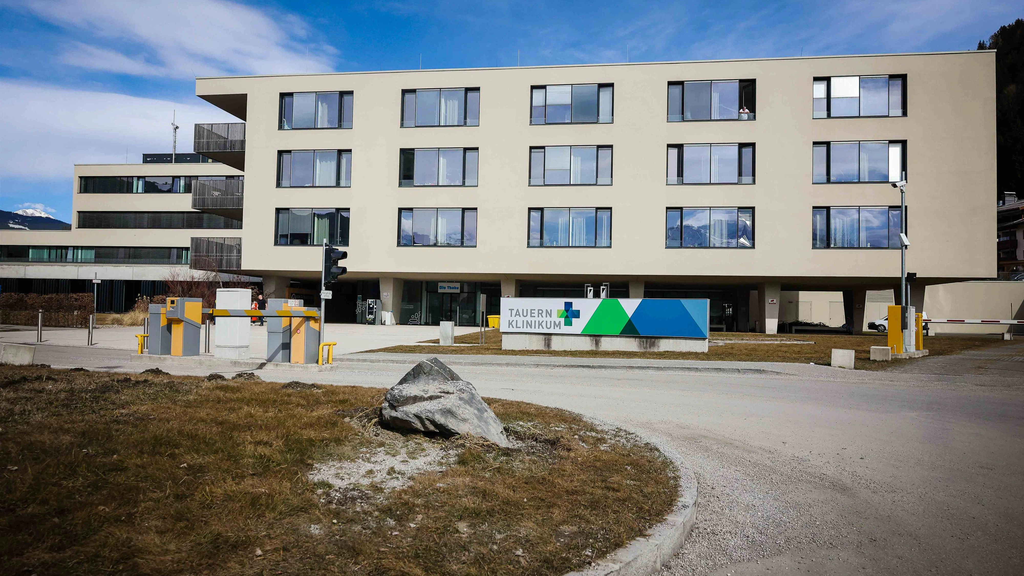 Heute.at - Bub im eigenen Körper gefangen – Eltern klagen Klinik