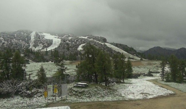 Auf der Höss in Oberösterreich lag am Donnerstag in der Früh Schnee.