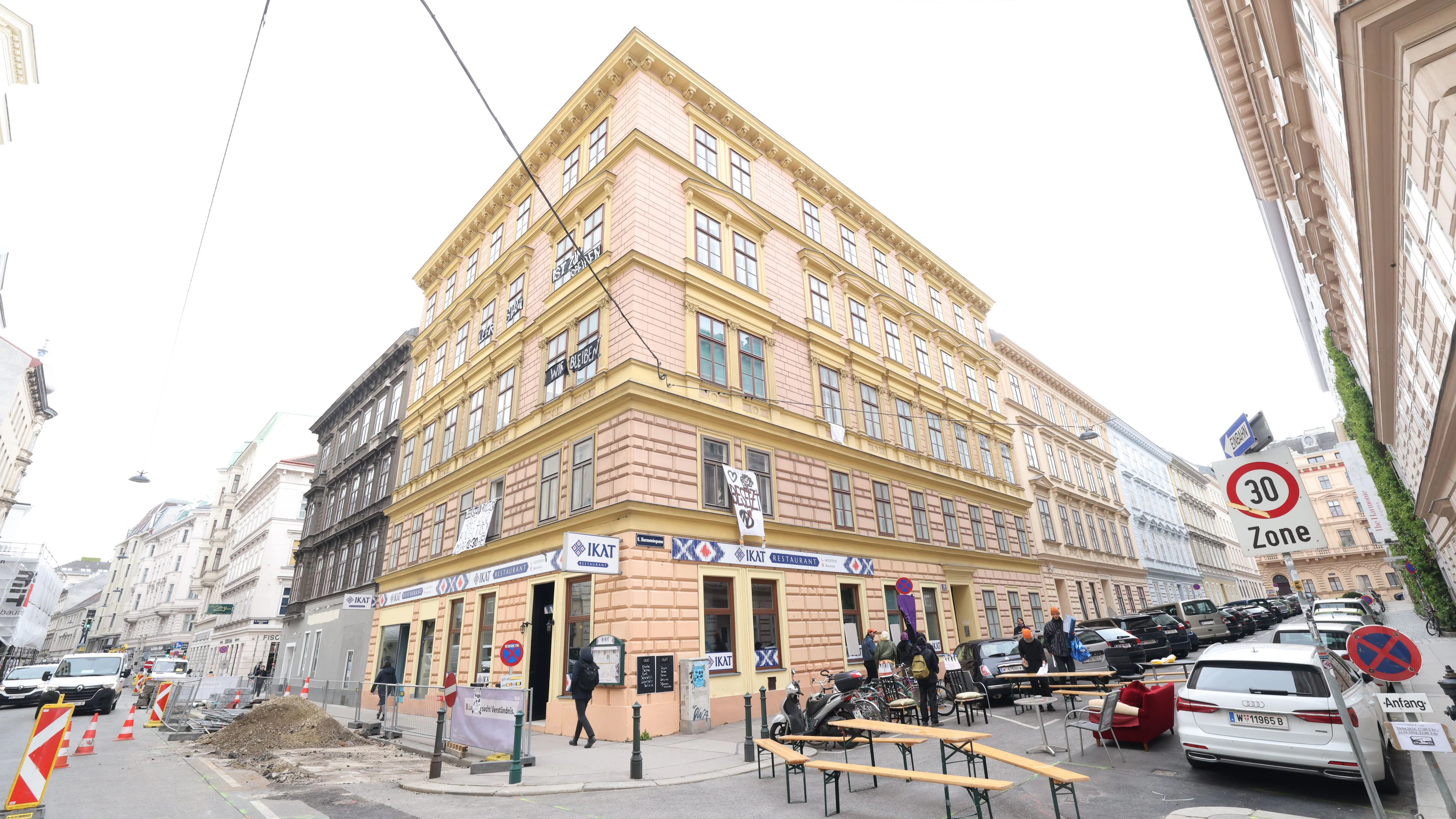 20240422 / besetztes haus im 9 bezirk harmoniegasse / foto: denise auer / tageszeitung heute