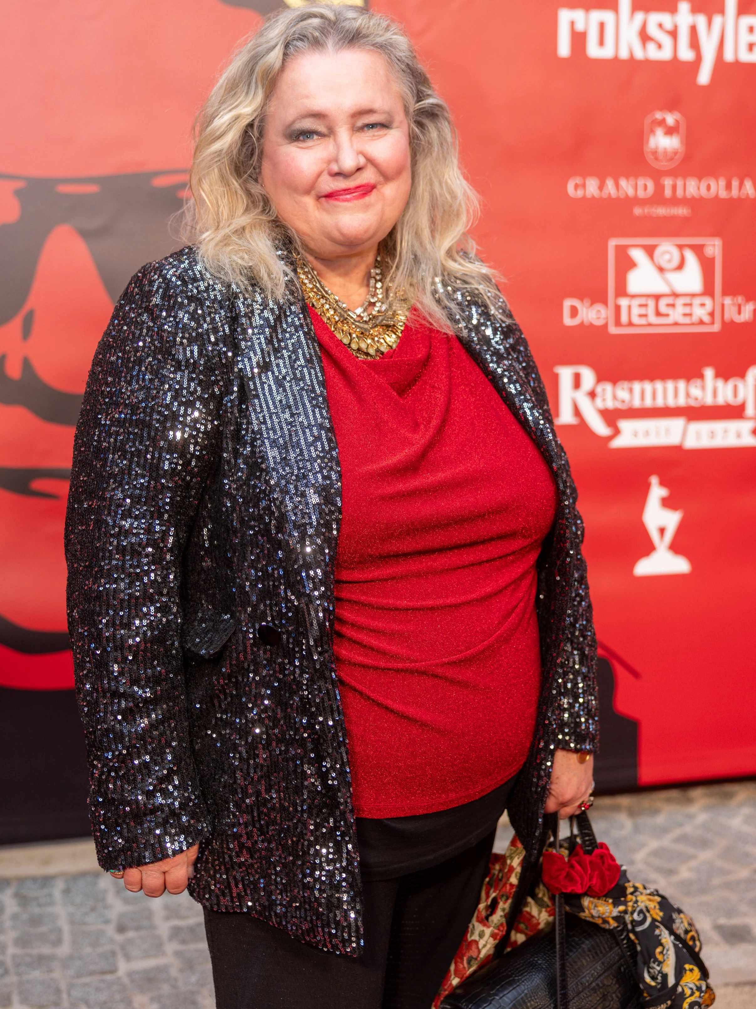 Anita Hegerland im März 2026 bei Heinos Doku-Premiere in Kitzbühel.