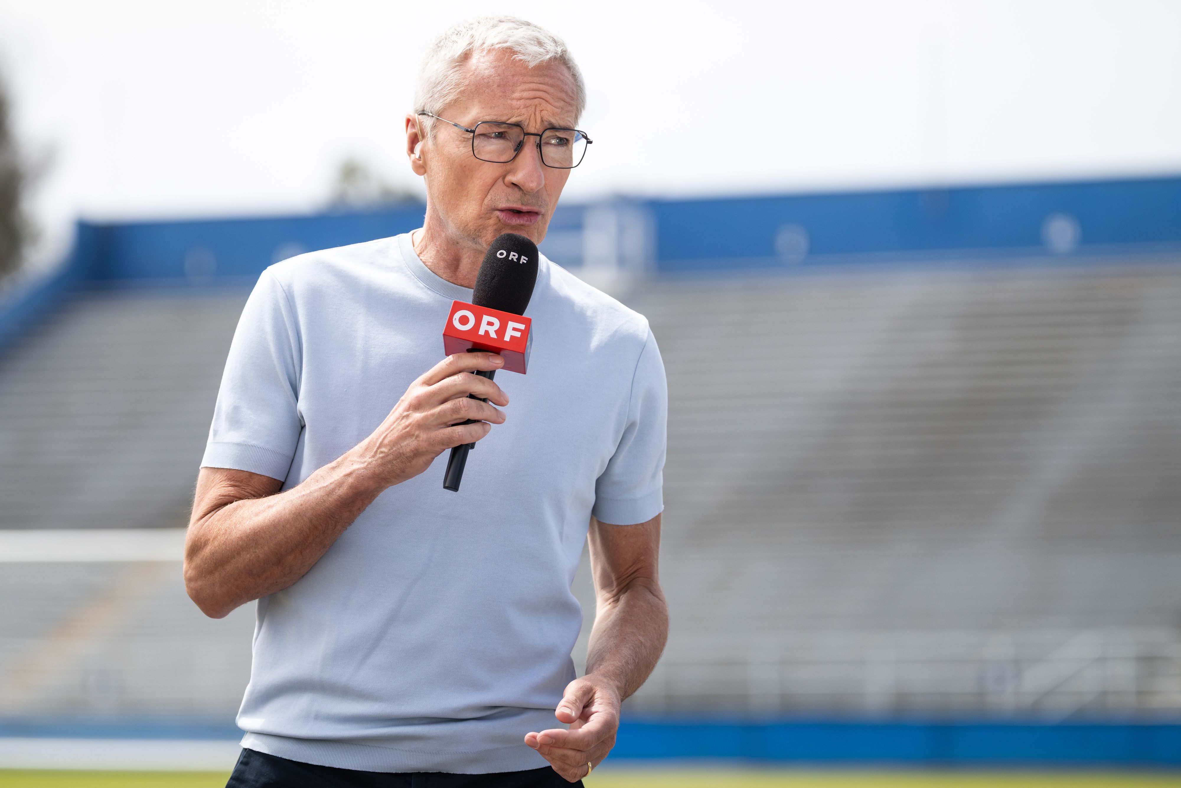 Rainer Pariasek berichtet für den ORF aus dem ÖFB-Quartier.