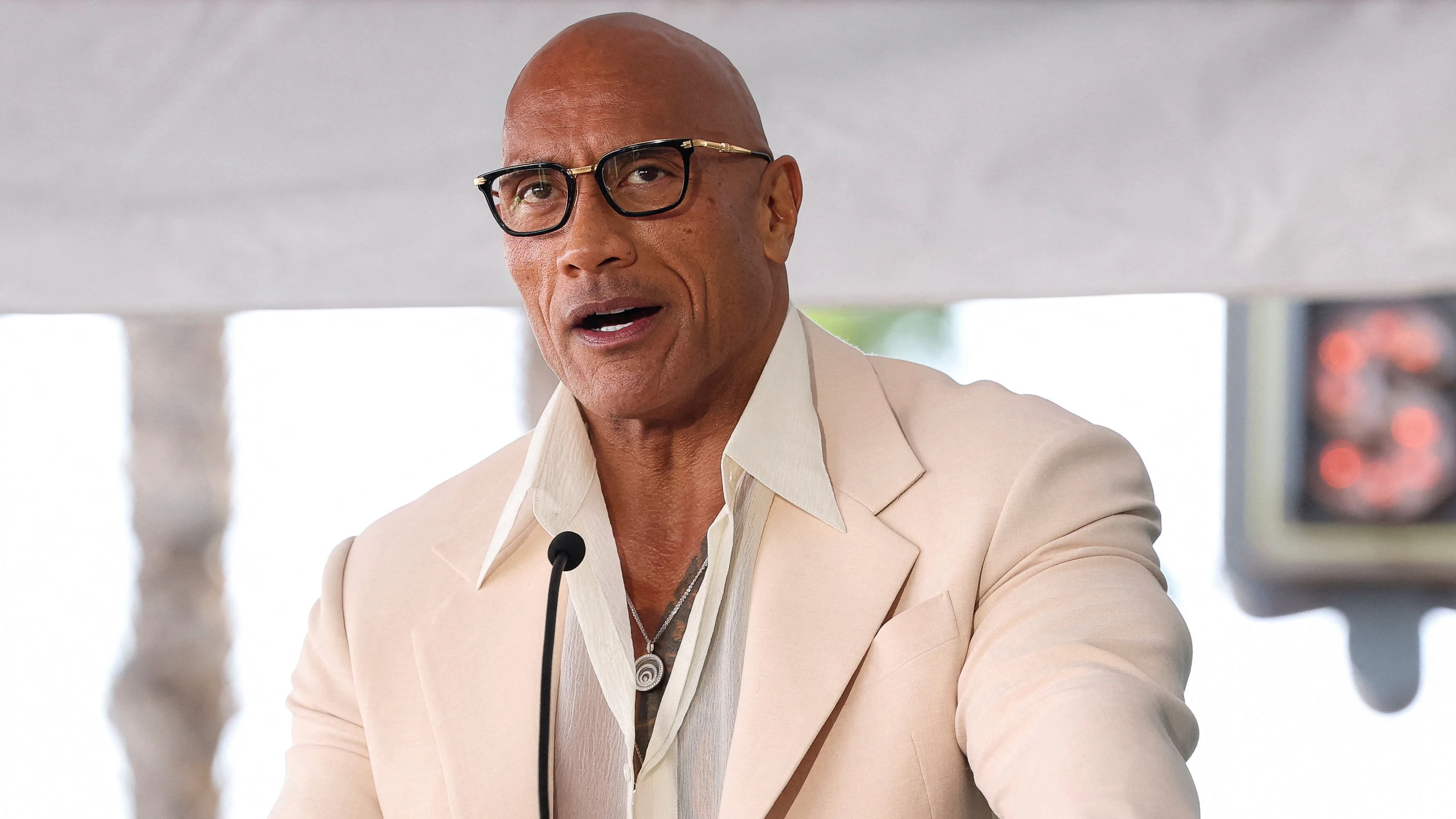 Dwayne "The Rock" Johnson sieht normalerweise so aus.