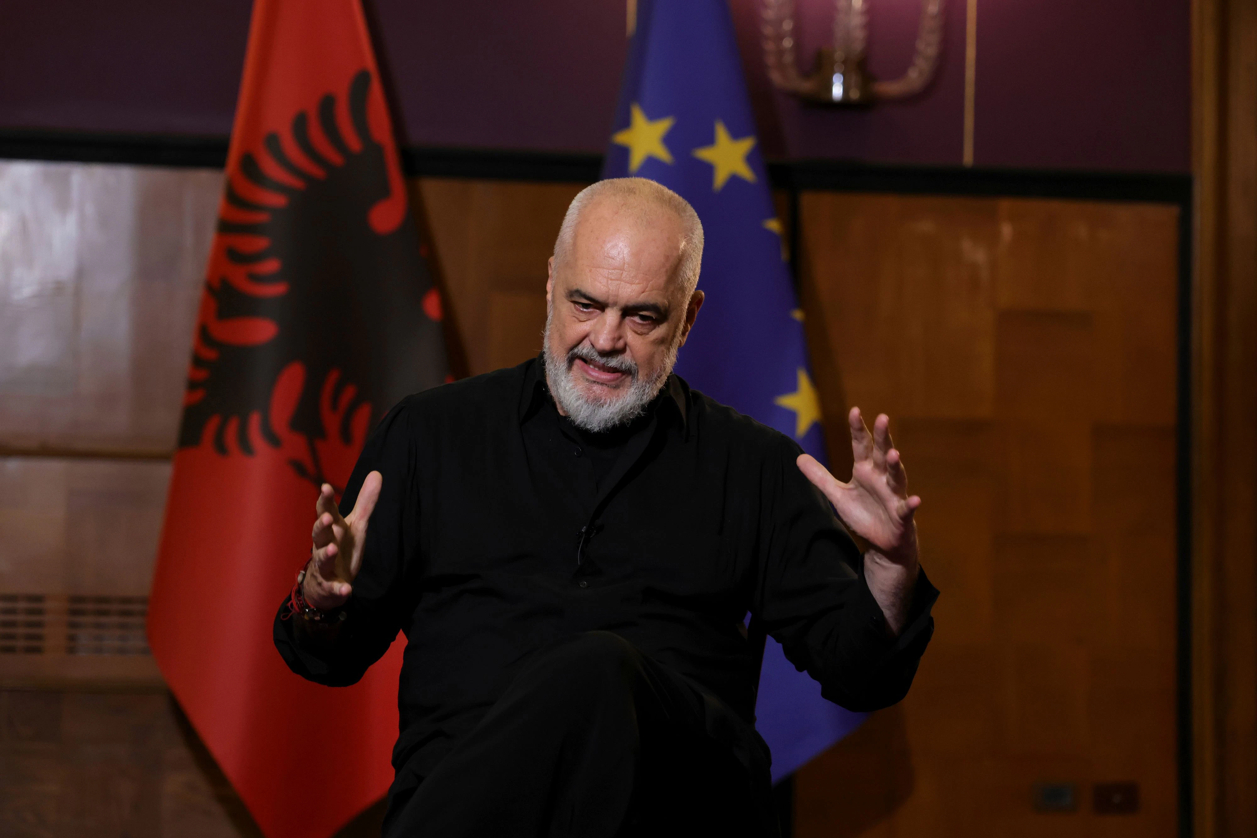 Hat Jared Kushners Investmentfirma weitgehende Rechte eingeräumt: Albaniens Premier Edi Rama
