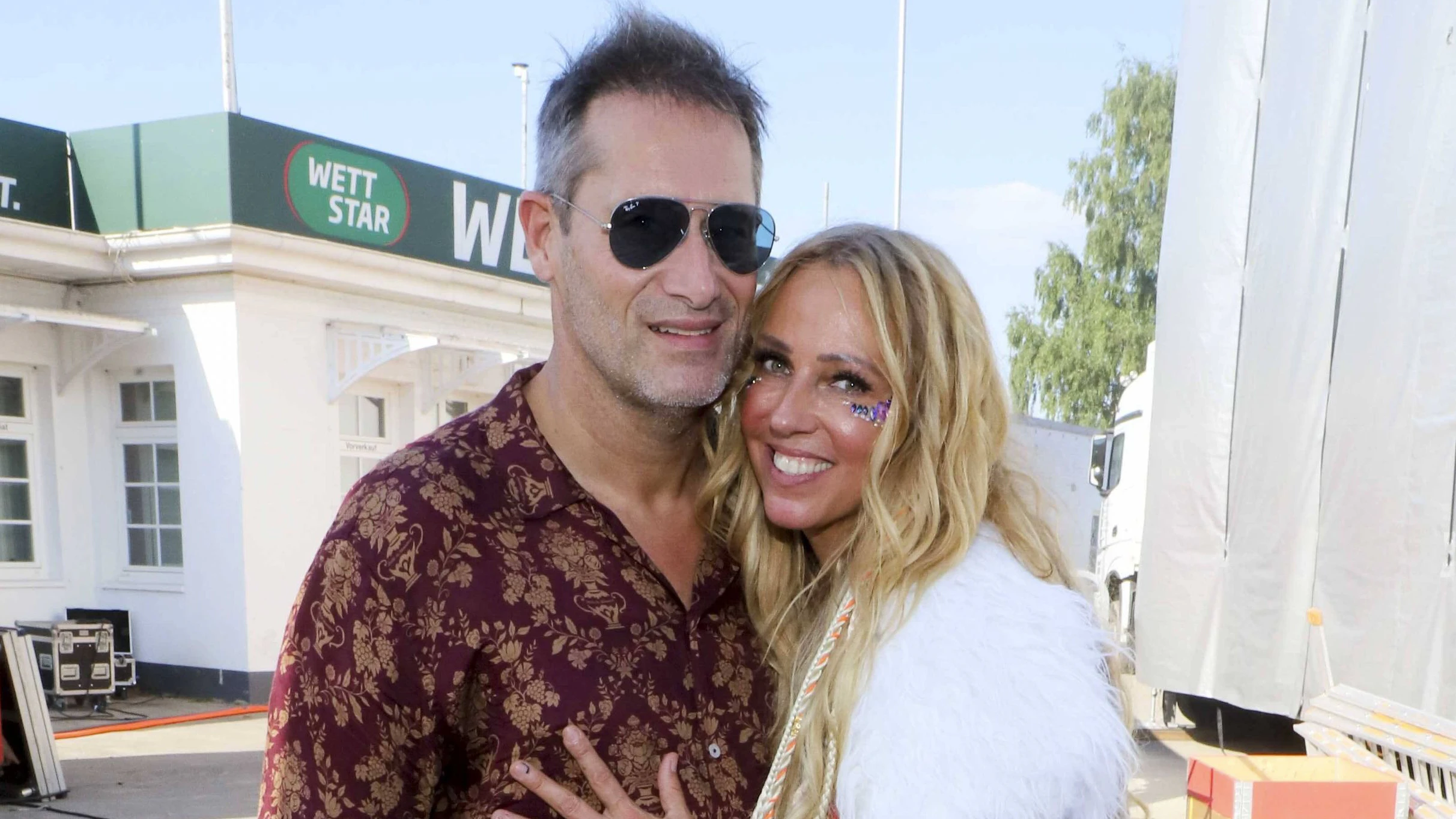 Mark van der Waal und Loona