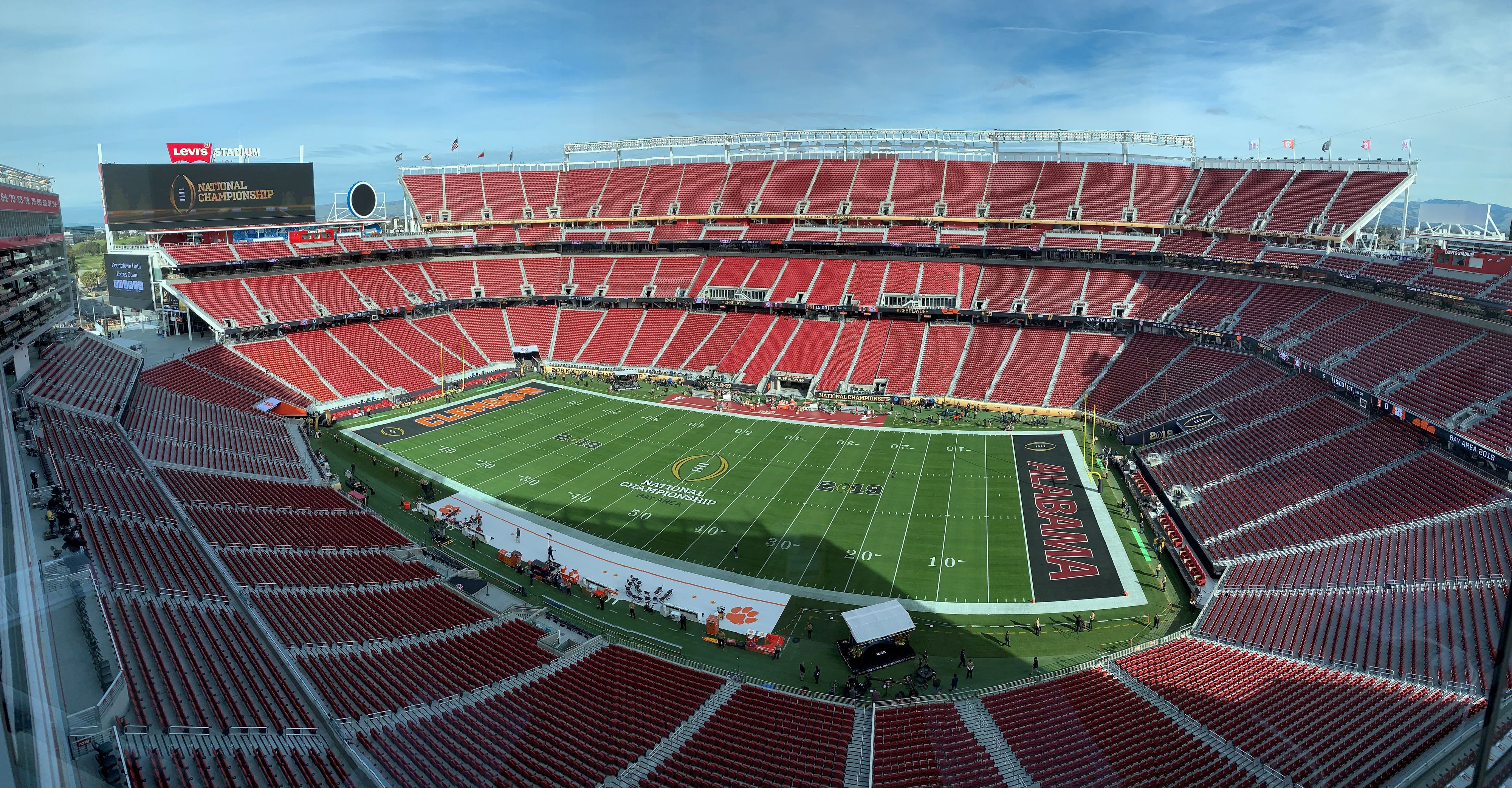 Das WM-Stadion in Santa Clara umgibt eine kuriose Verletzungs-Theorie. 