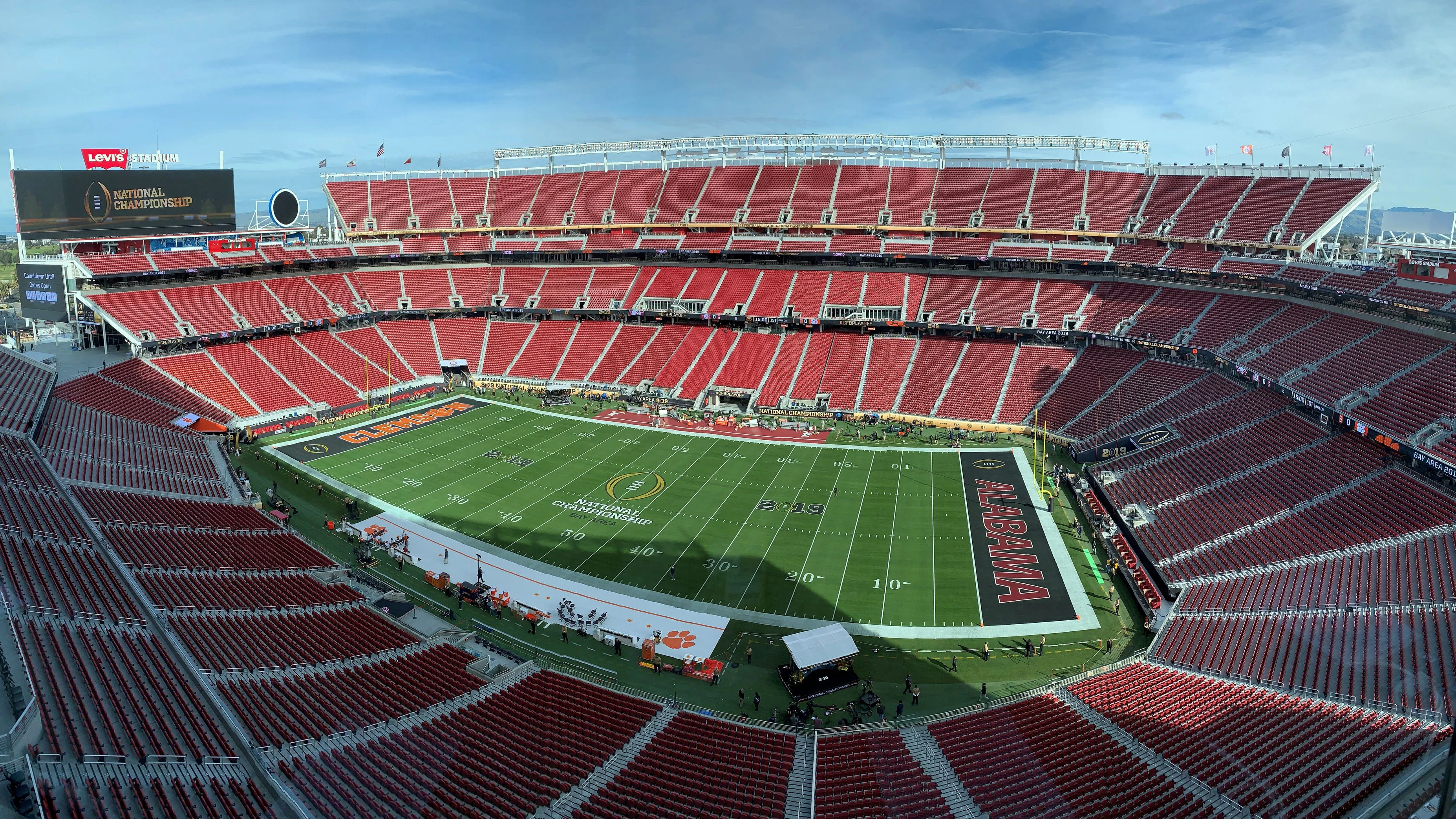 Das WM-Stadion in Santa Clara umgibt eine kuriose Verletzungs-Theorie. 
