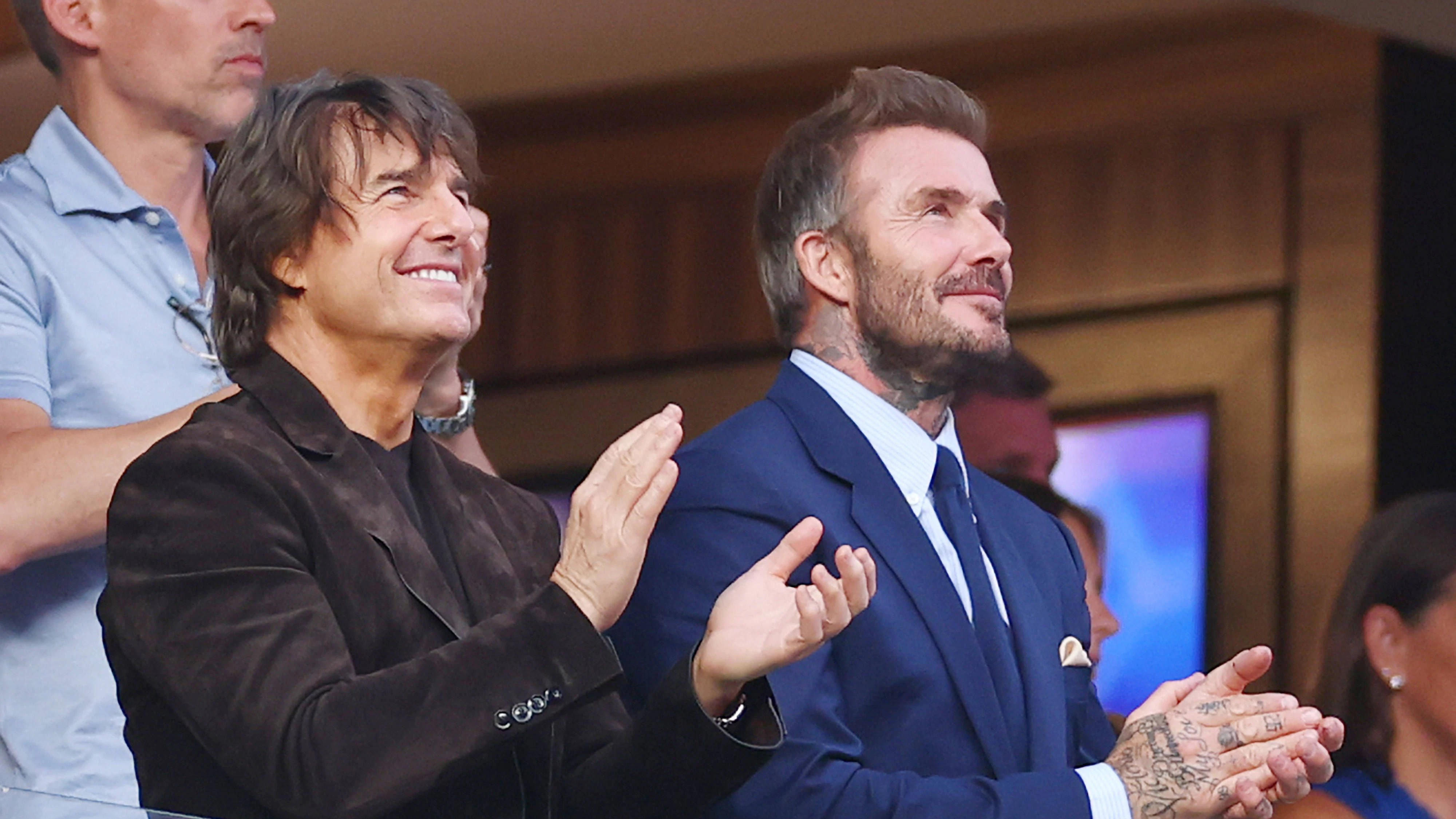 Actor Tom Cruise L and English soccer legend David Beckham watch play between the USA and Paraguay in the first half of a FIFA World Cup, WM, Weltmeisterschaft, Fussball match at SoFi Stadium in Los Angeles on Friday, June 12, 2026. PUBLICATIONxNOTxINxUSA LAP20260612915 CHRISTIANxBRUNSKILL