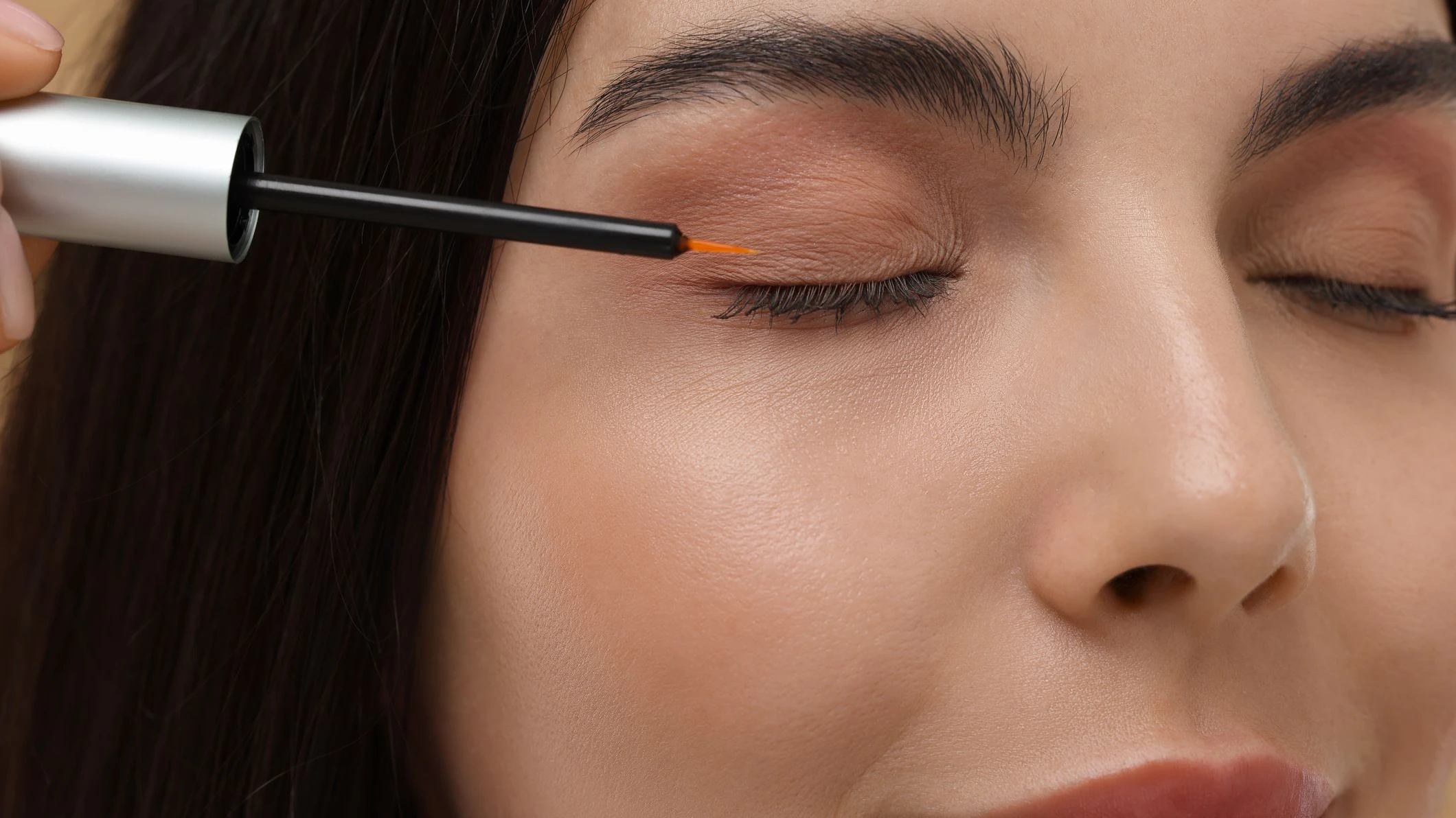Heute.at - Wimpern-Seren boomen – das sind die versteckten Risiken