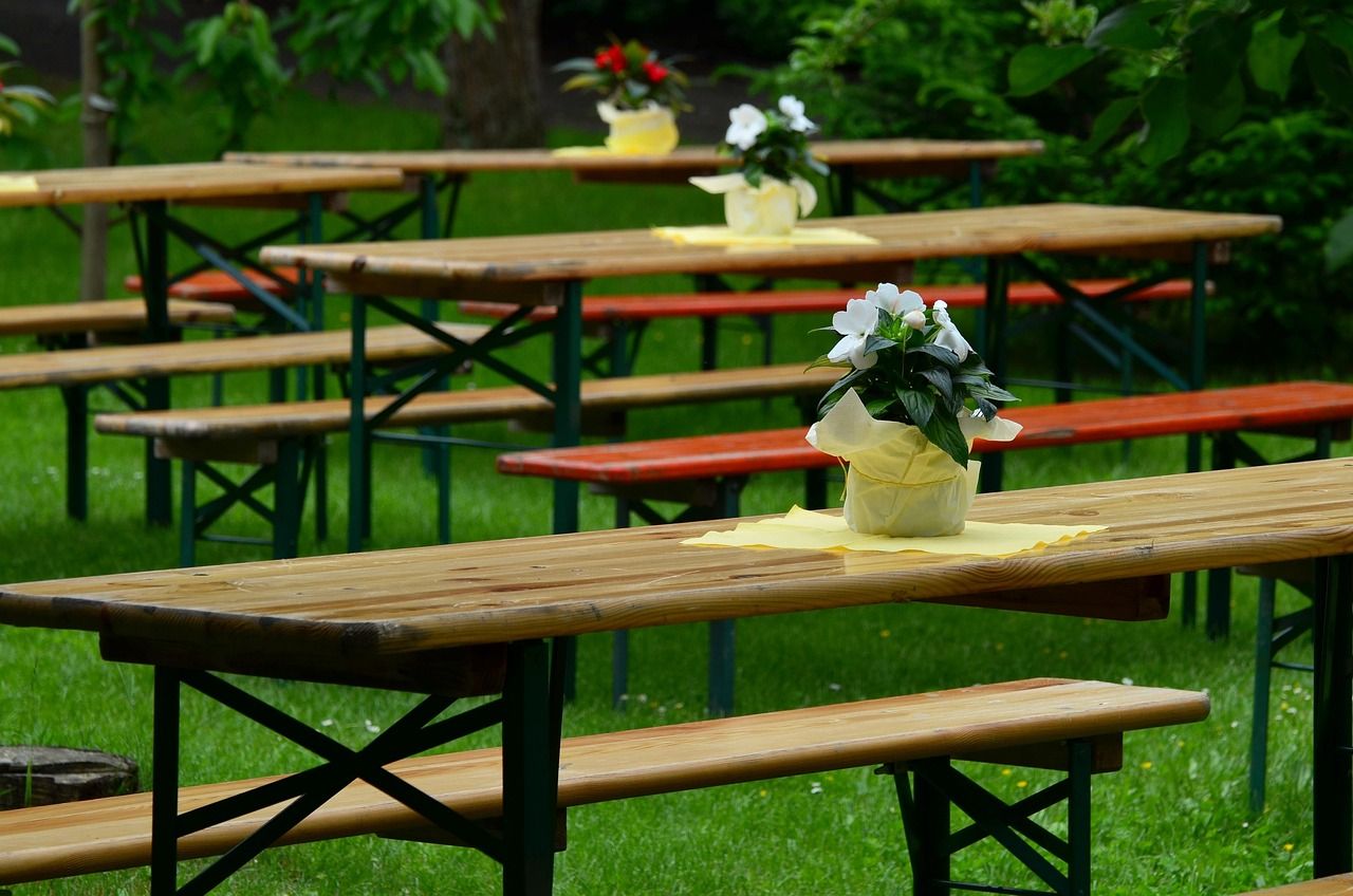 Biertischgarnitur für Gartenfeiern
