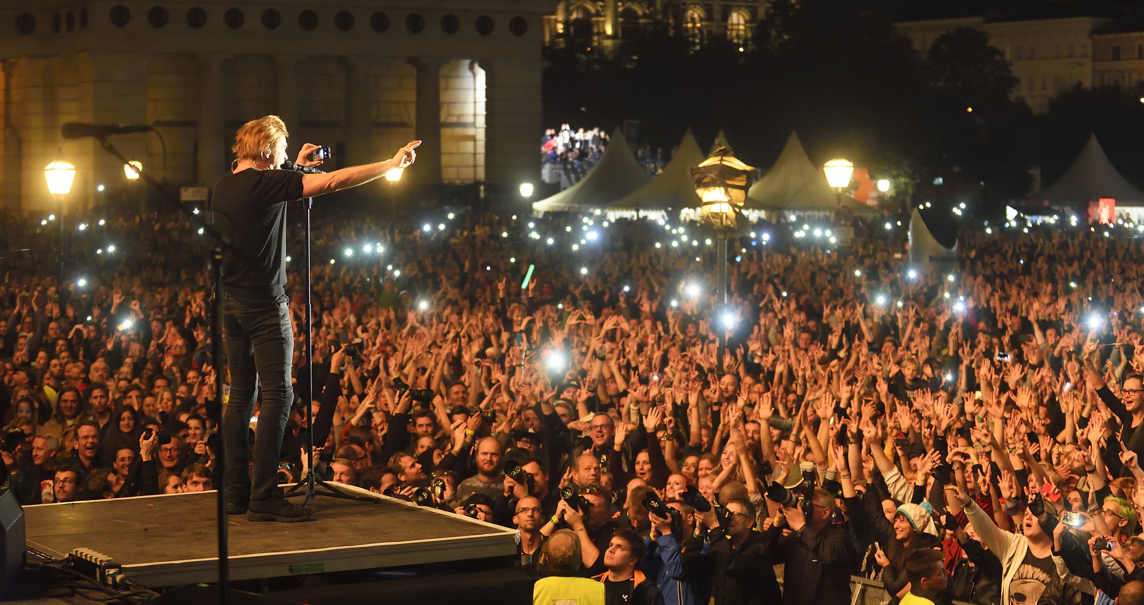 Heute.at - 32 Hits und Tränen – Toten Hosen starten letzte Tour