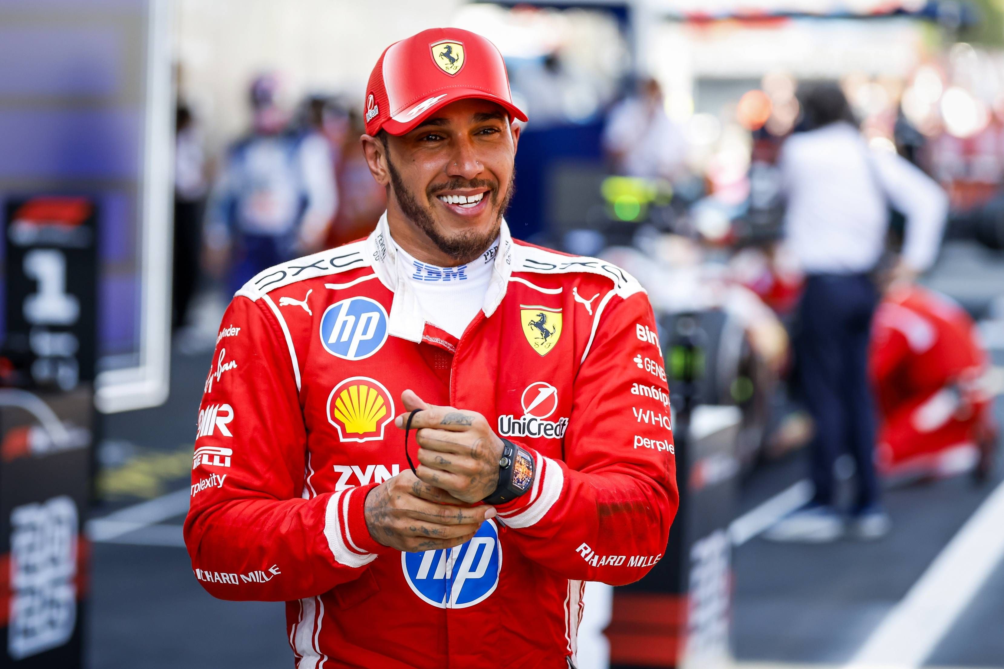 Heute.at - Bei Sieg! Hamilton mit emotionaler Botschaft an Fan