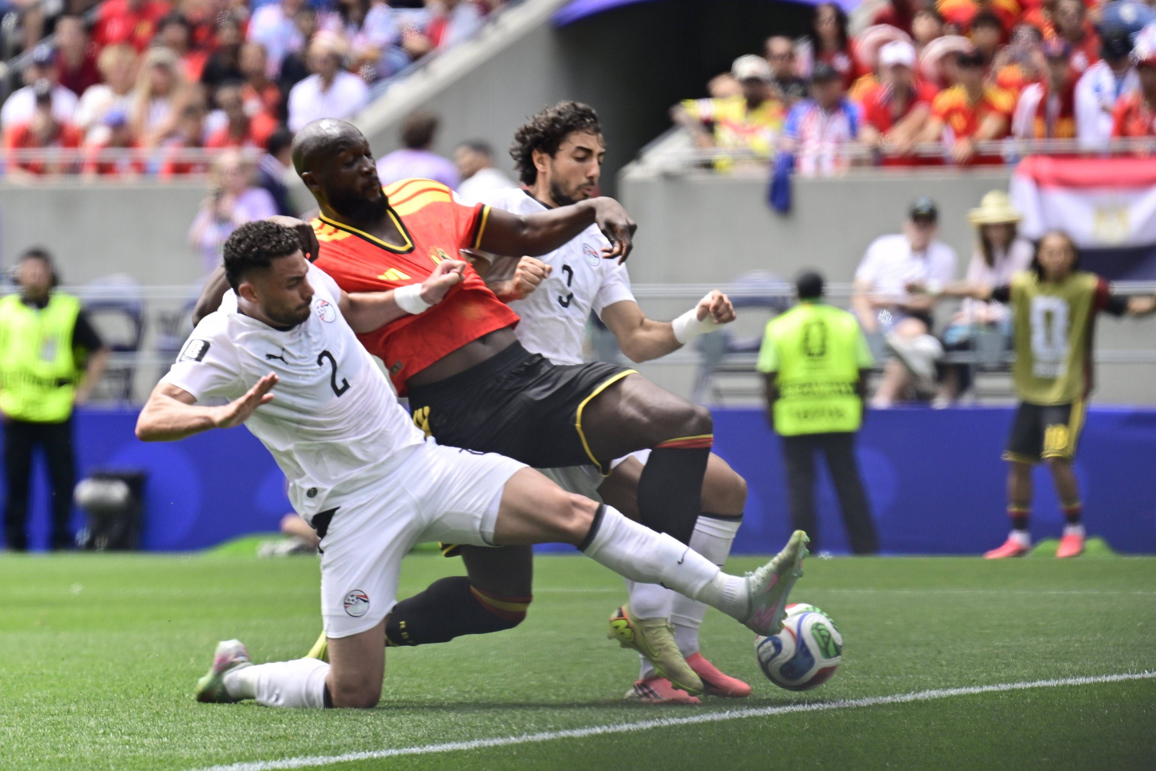 Lukaku zwingt Ägypten zu einem Eigentor.