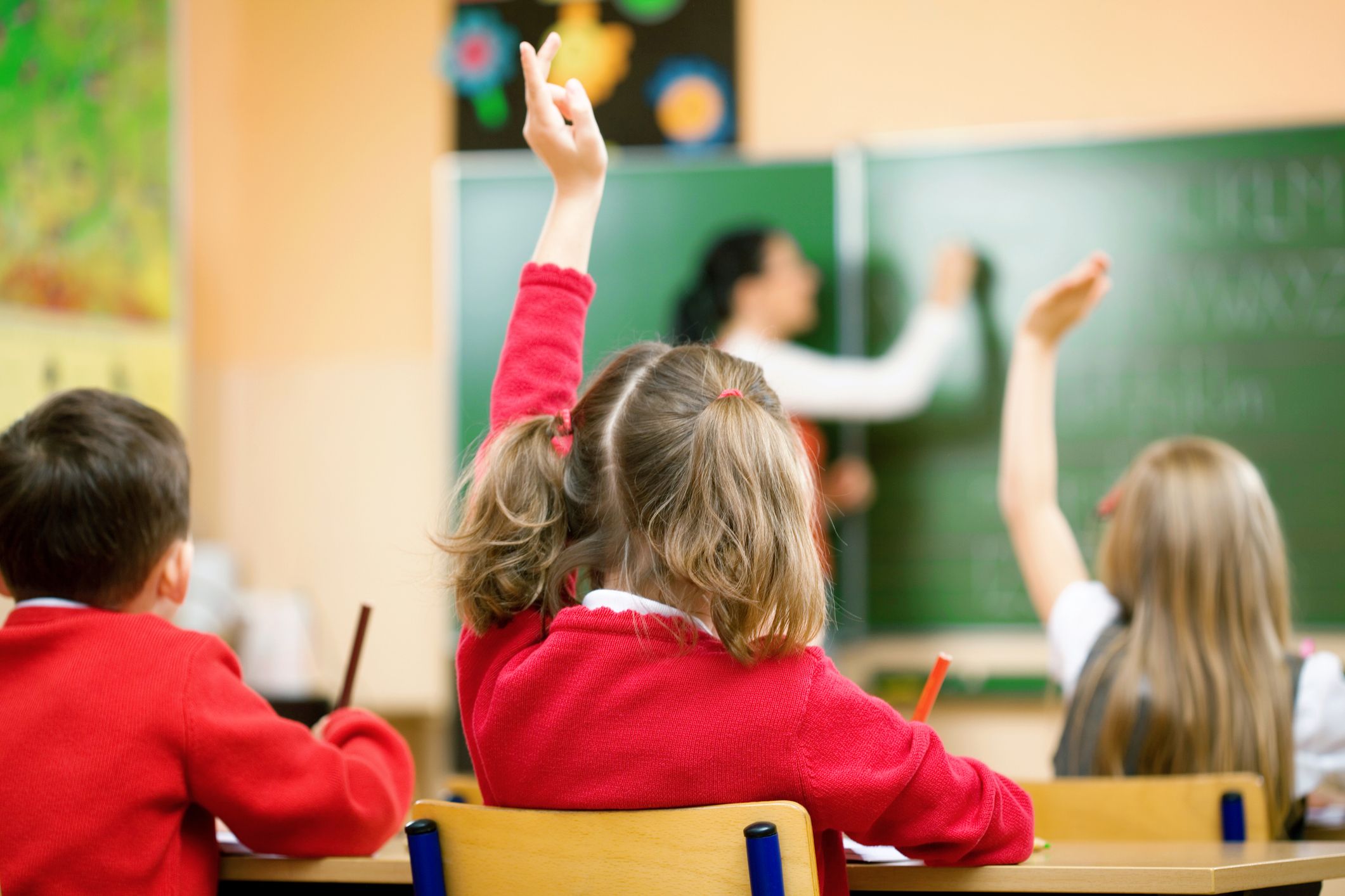 Am Montag beginnt für mehr als 200.000 Kinder und Jugendliche der Schulalltag. (Symbolbild)