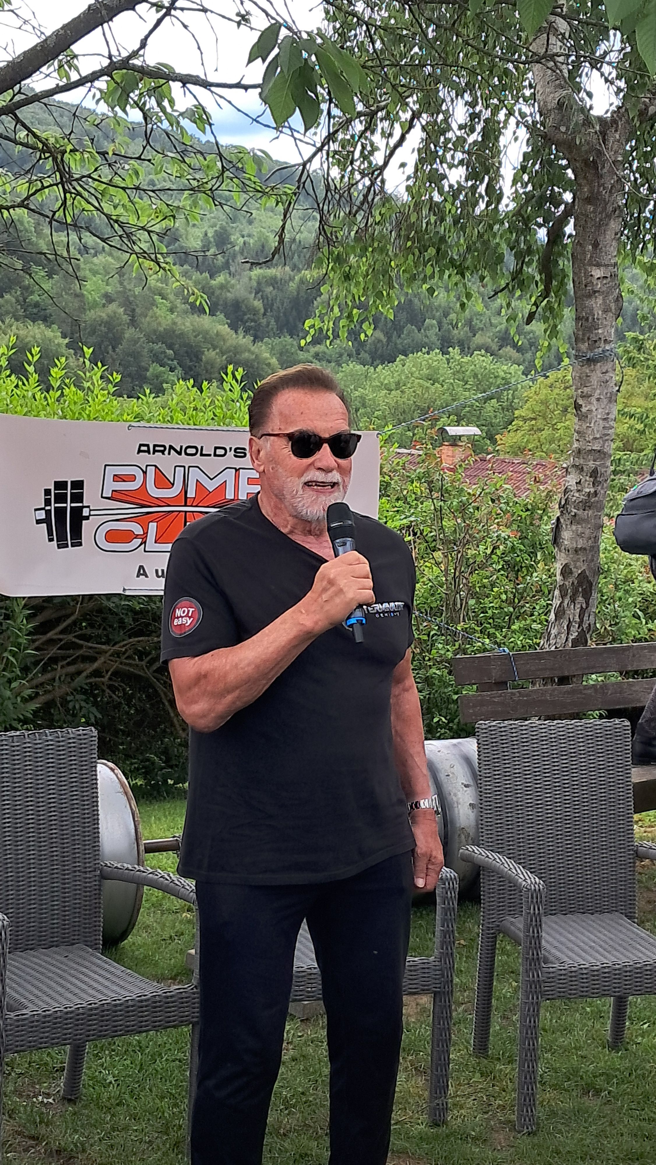 Zwei Tage vor seinem Klima-Gipfel in Wien, stattete Arnold Schwarzenegger seiner steirischen Heimat Thal einen Besuch ab
