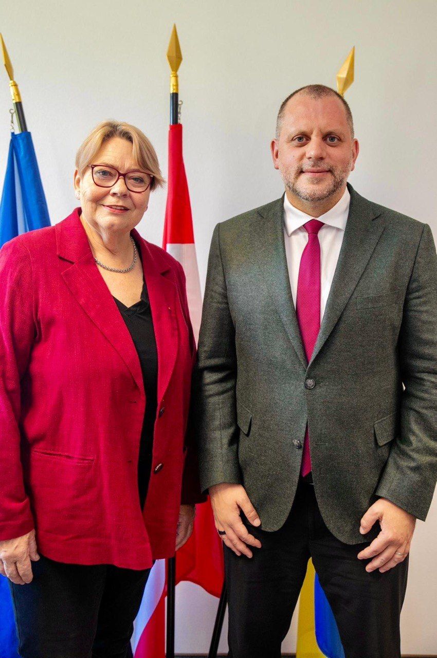 Die Schwechater Bürgermeisterin Karin Baier übernimmt Funktion von Günther Sidl und wird zweite Landesgeschäftsführerin der SPÖ Niederösterreich.