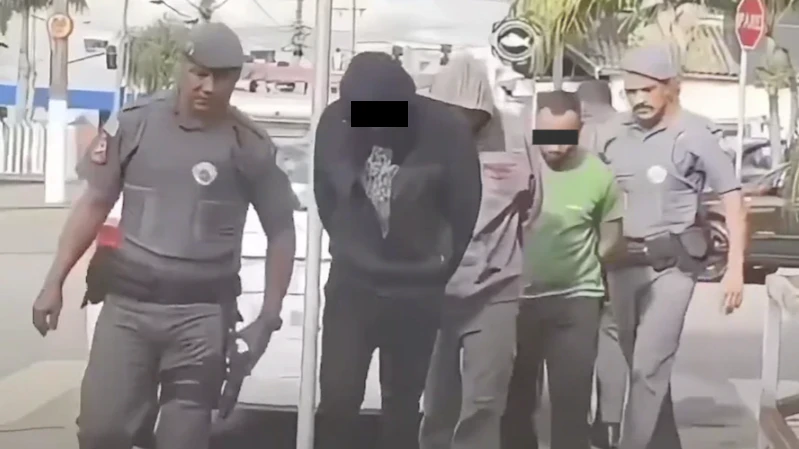 Die Polizei hat drei Männer festgenommen.
