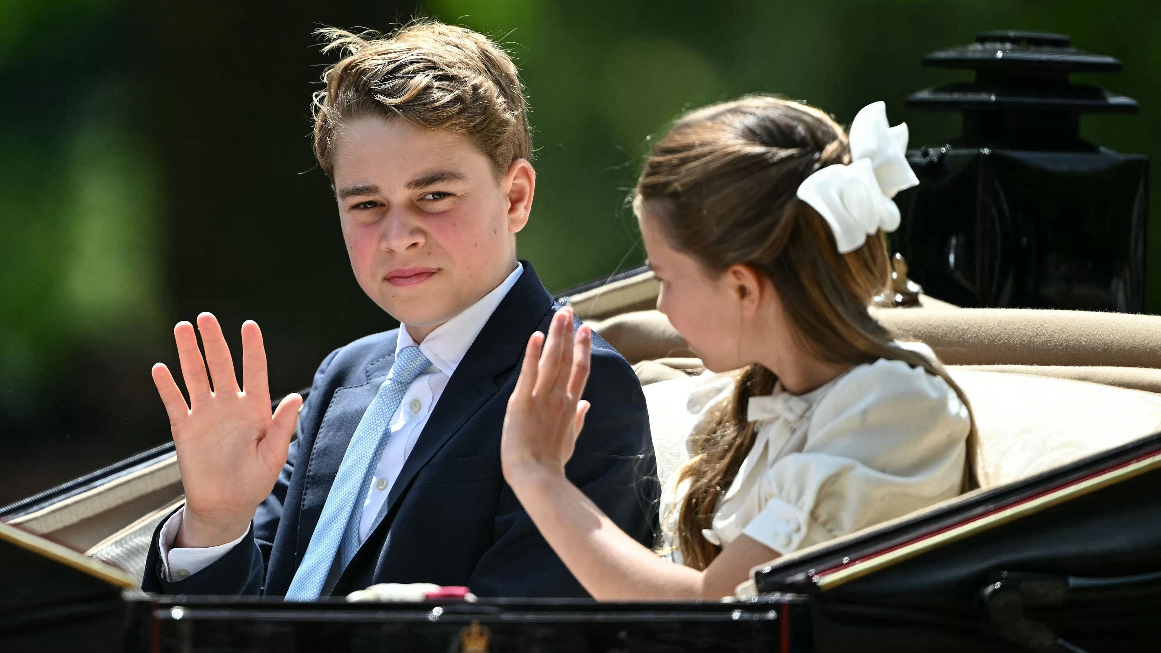 Prinz George und Prinzessin Charlotte während der "Trooping the Colour Parade" in London.