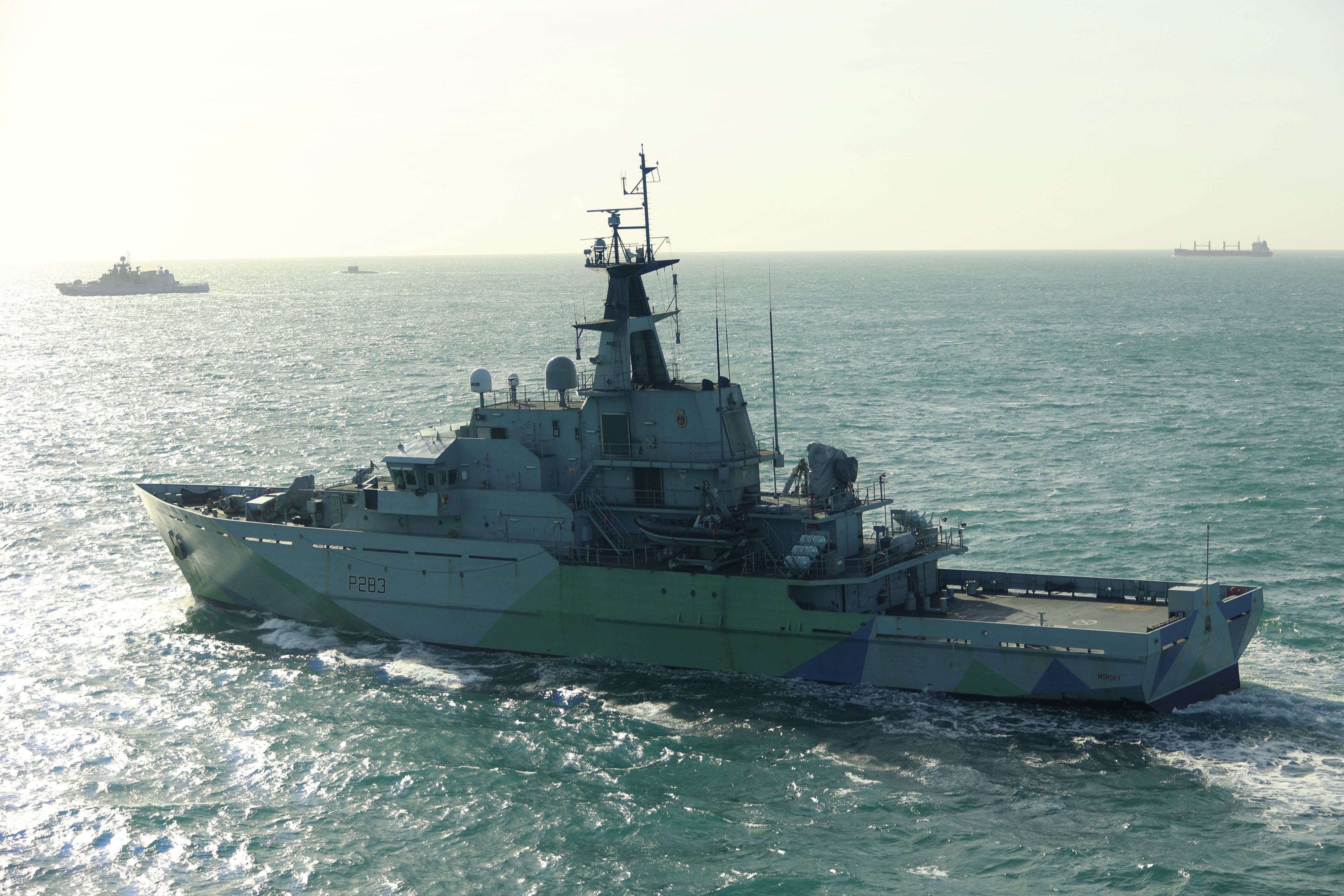 Die russische Fregatte Admiral Grigorowitsch feuerte im britisch-französischen Ärmelkanal Warnschüsse ab