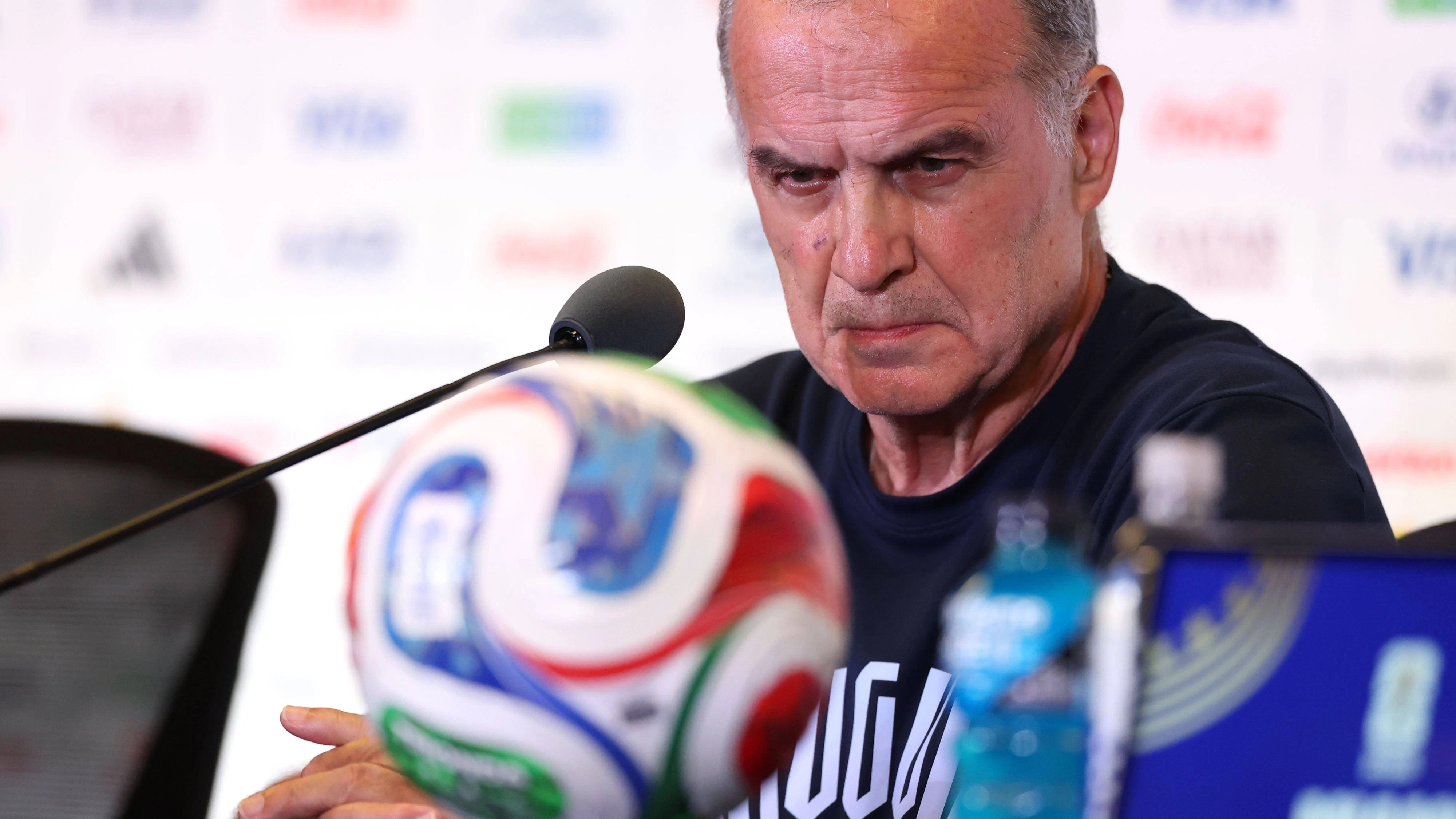 Uruguays Teamchef Marcelo Bielsa. 