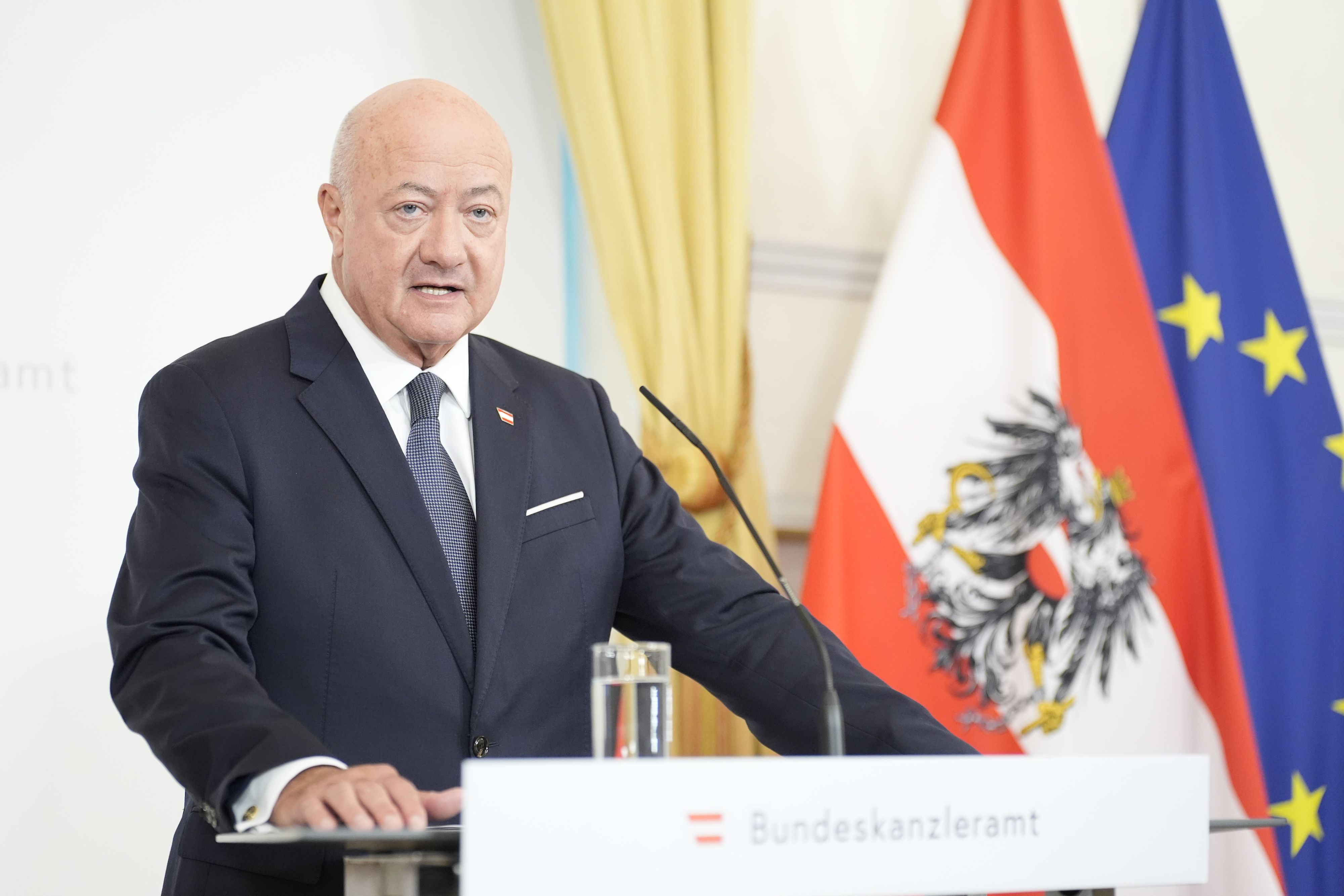Bundeskanzler Christian Stocker (ÖVP) gibt die nächsten Schritte im Doppelbudget 2027/28 bekannt.