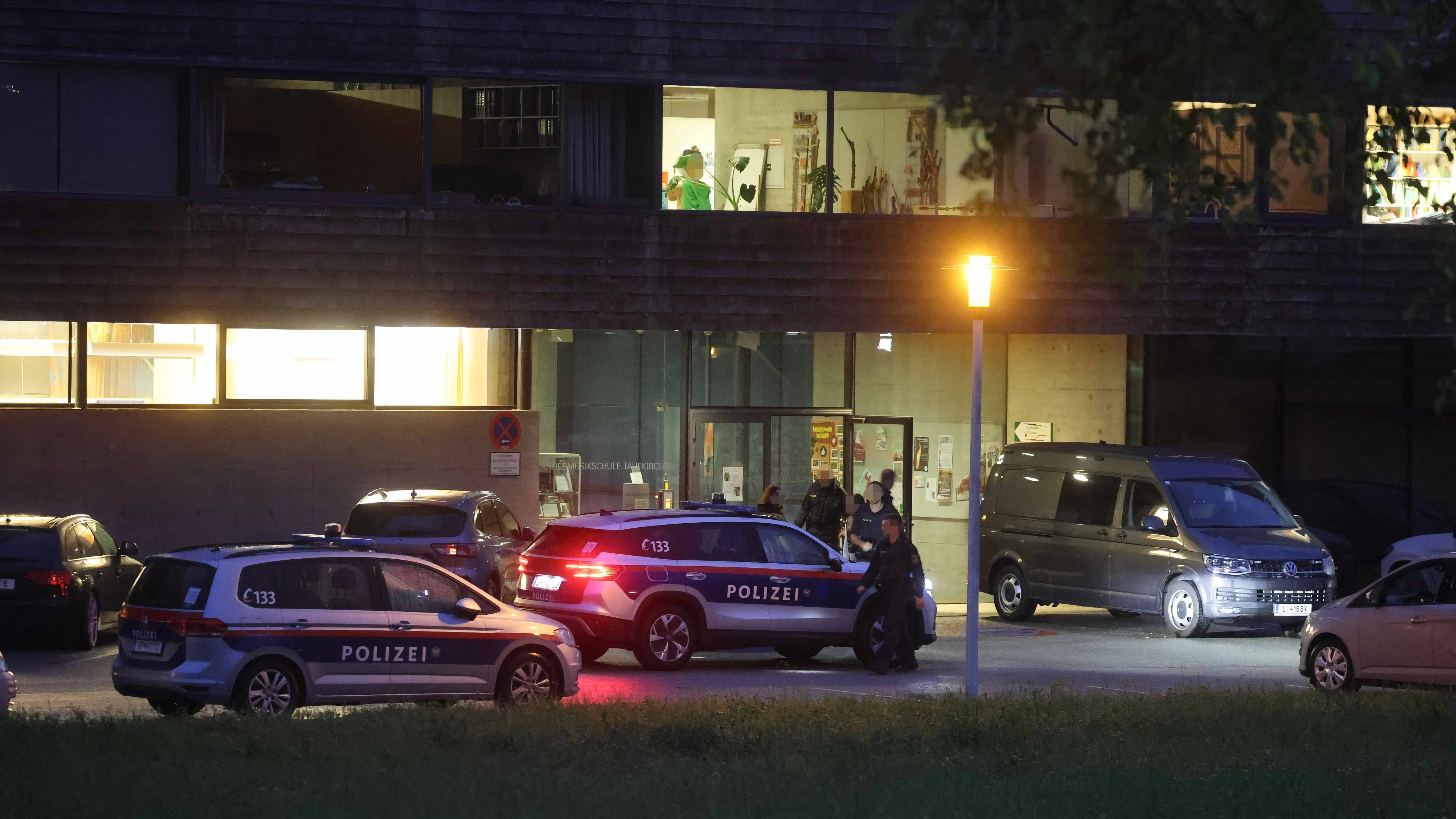 In diese Schule in Taufkirchen an der Pram (Bez. Schärding) ereignete sich die tödliche Tragödie.