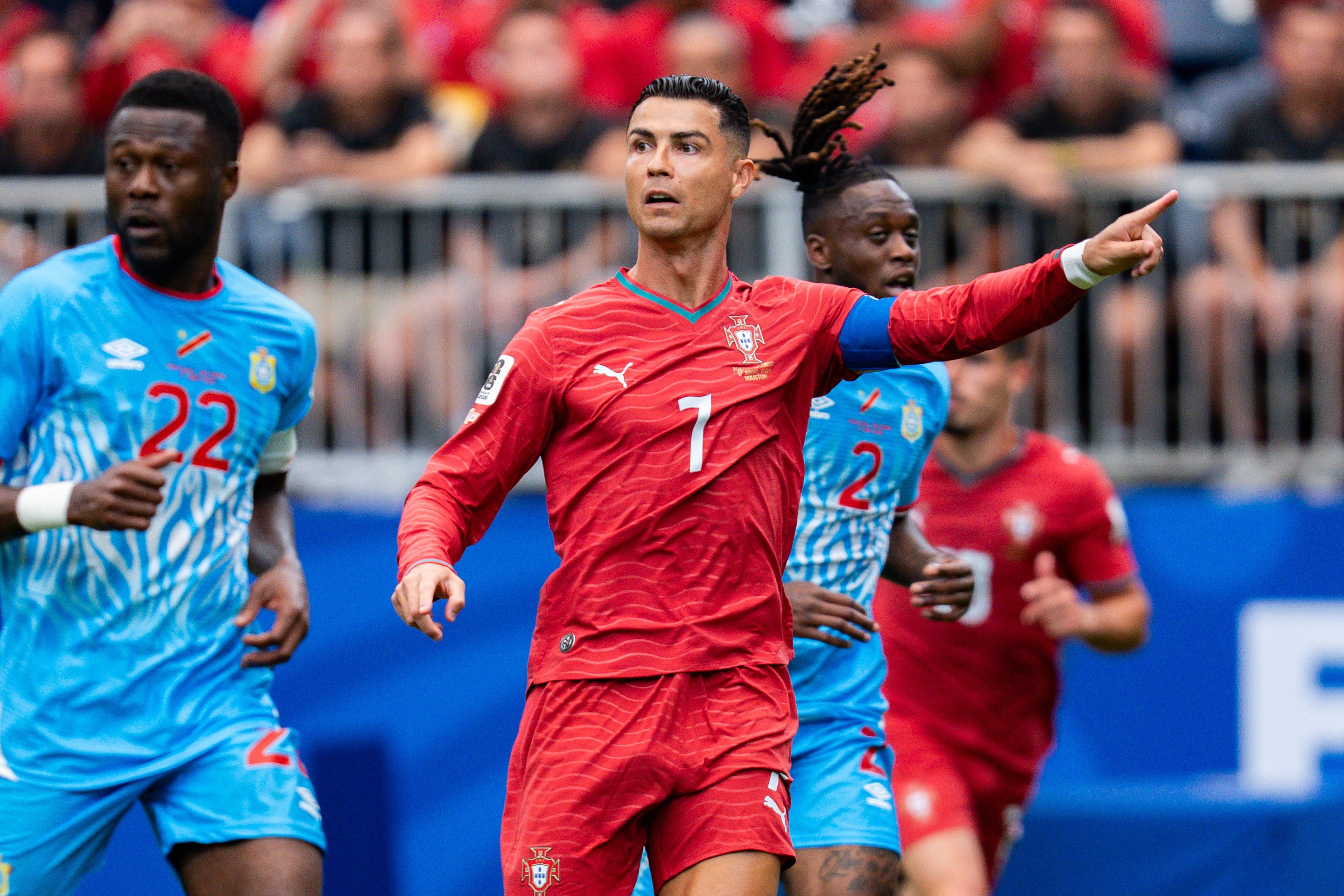 Ronaldo nimmt es mit Kongo auf.