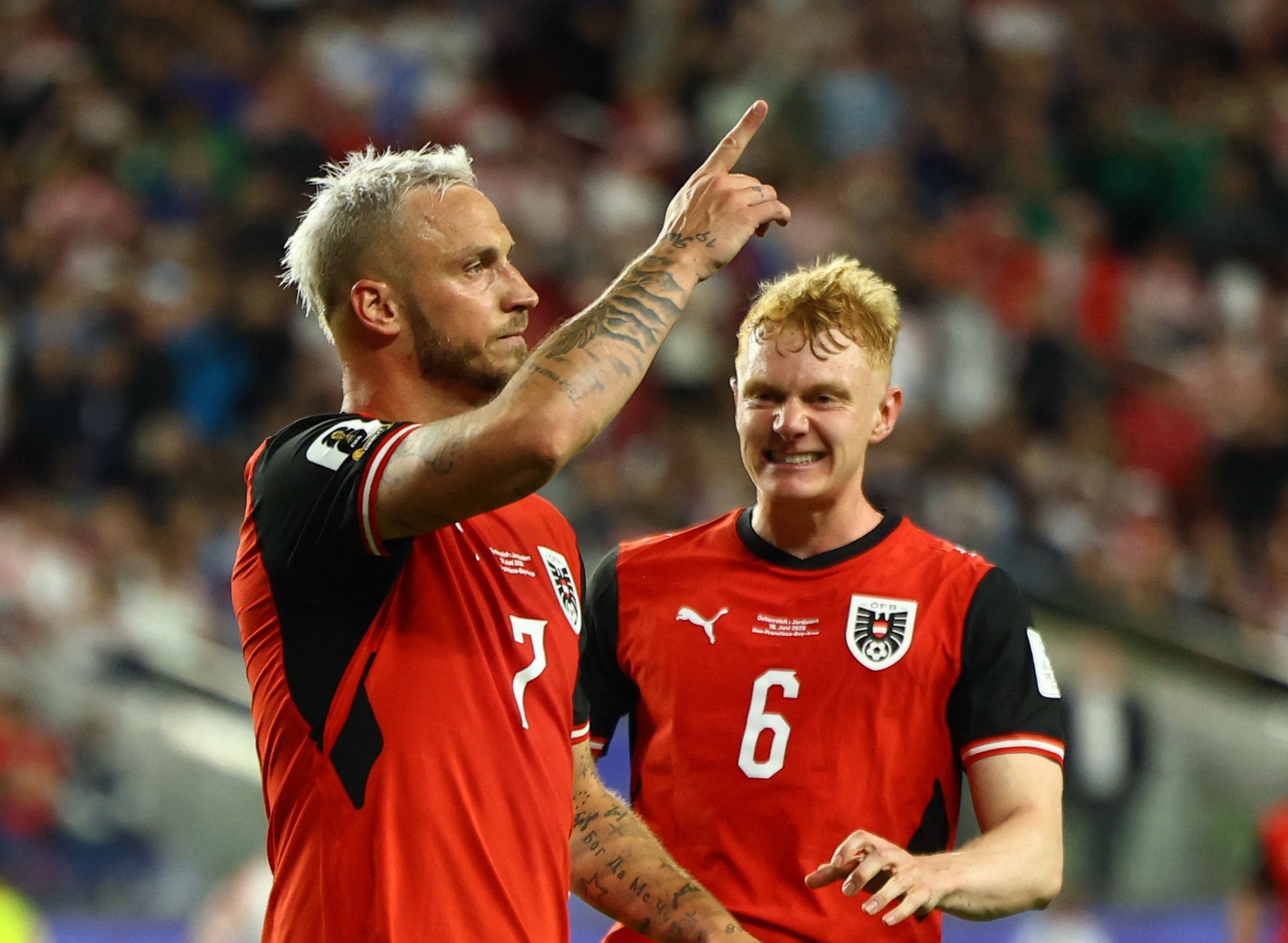 Österreichs Fußball-Star Marko Arnautovic jubelt gegen Jordanien. 