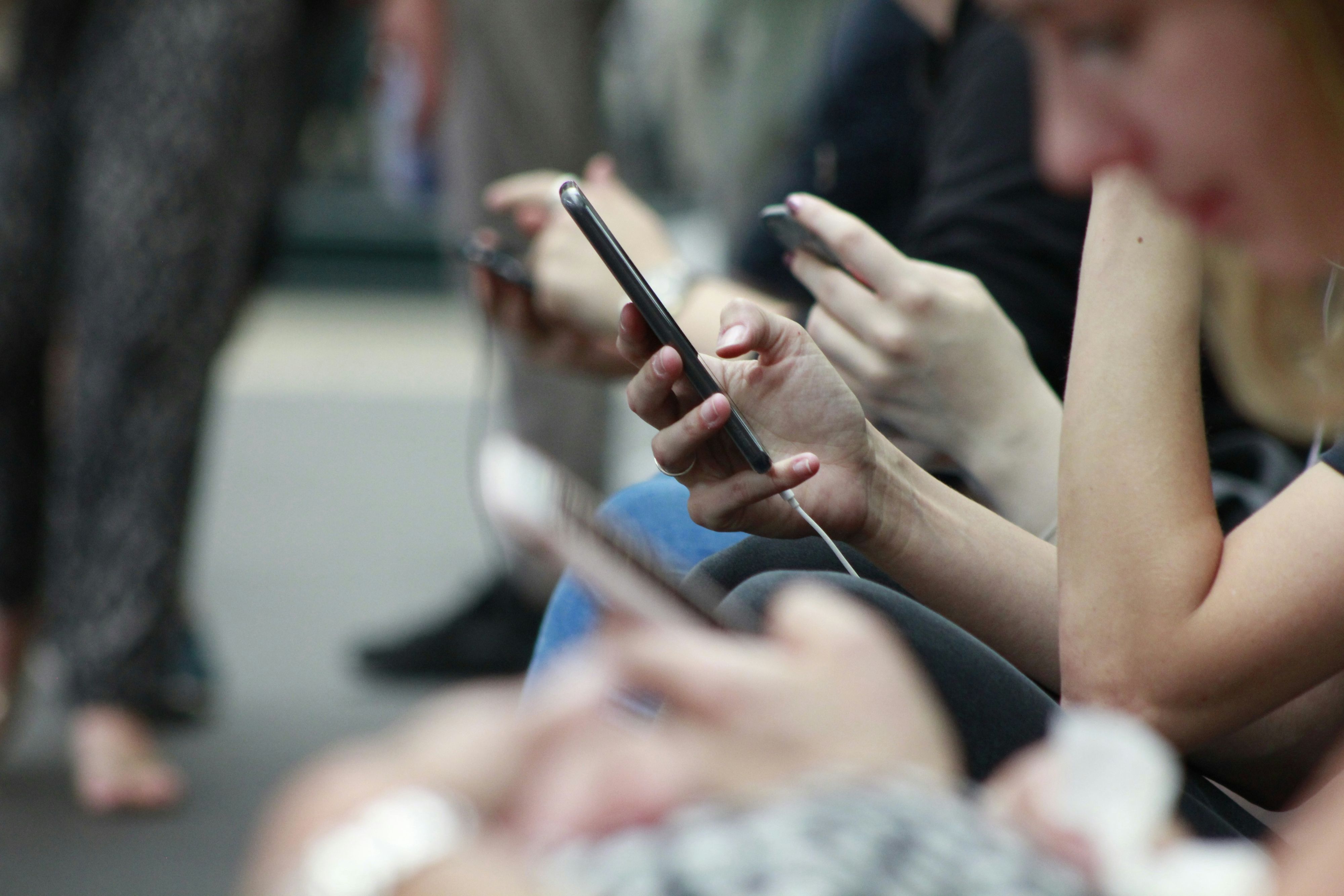 Die sozialen Medien bieten Nutzern eine große Plattform für 
