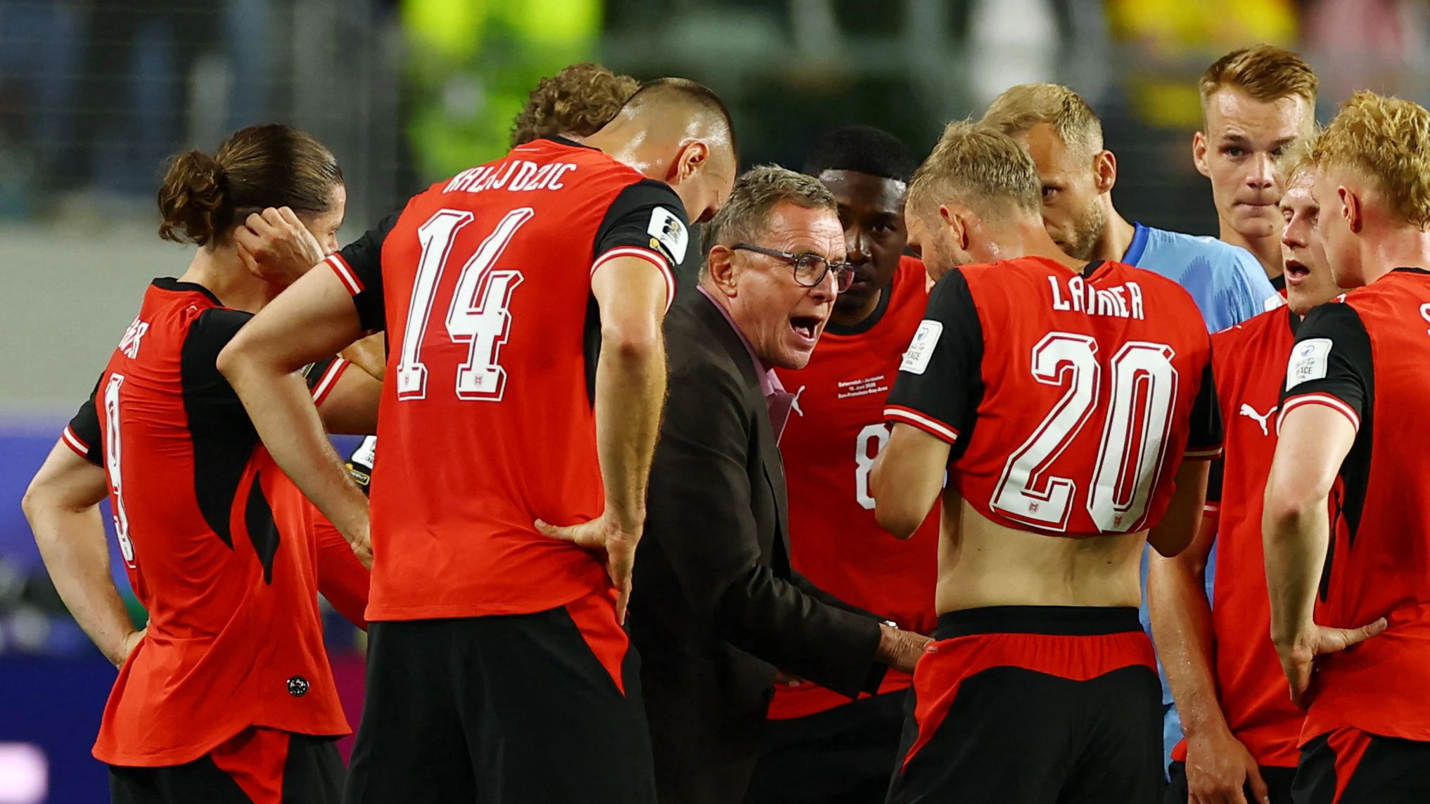 Ralf Rangnick mit den ÖFB-Stars.