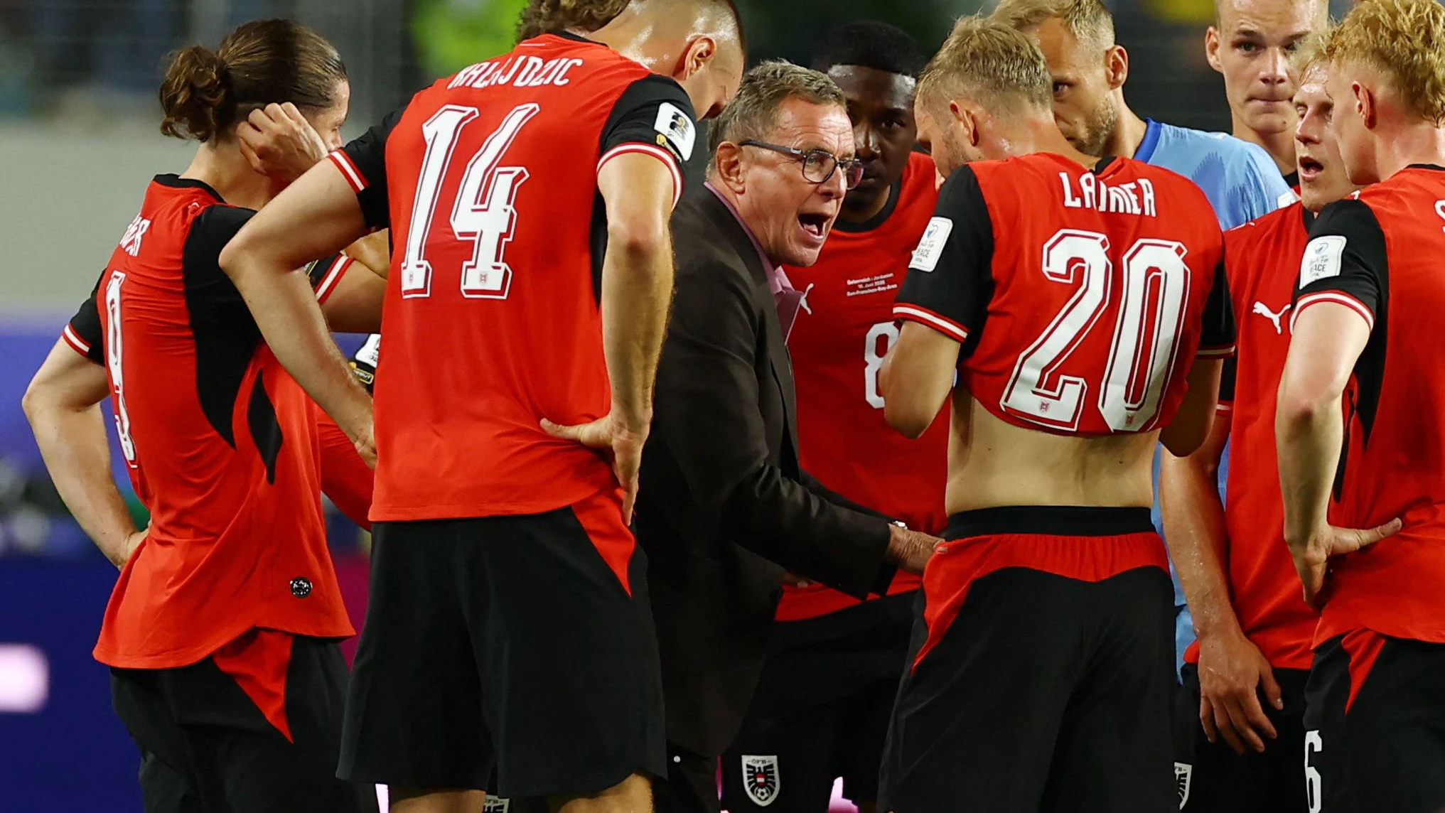 Ralf Rangnick mit den ÖFB-Stars.