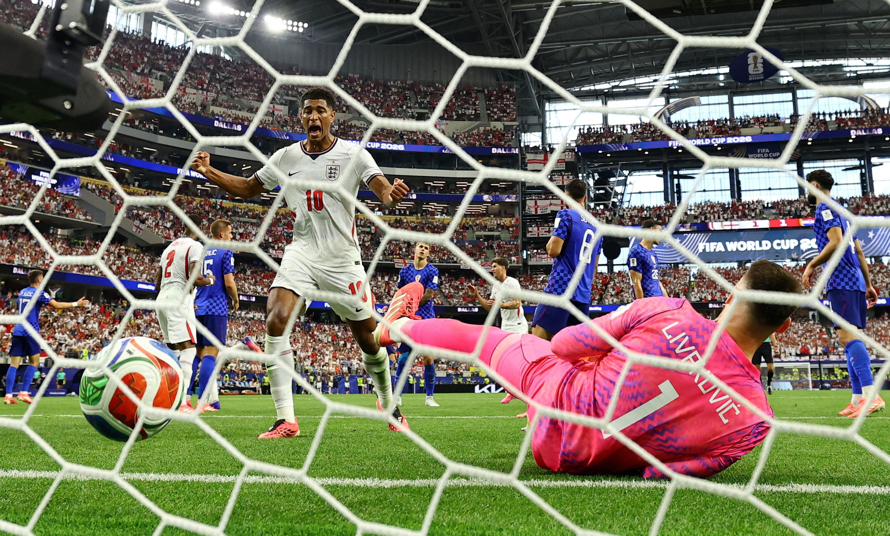 Harry Kane trifft, Jude Bellingham jubelt (und trifft später auch).